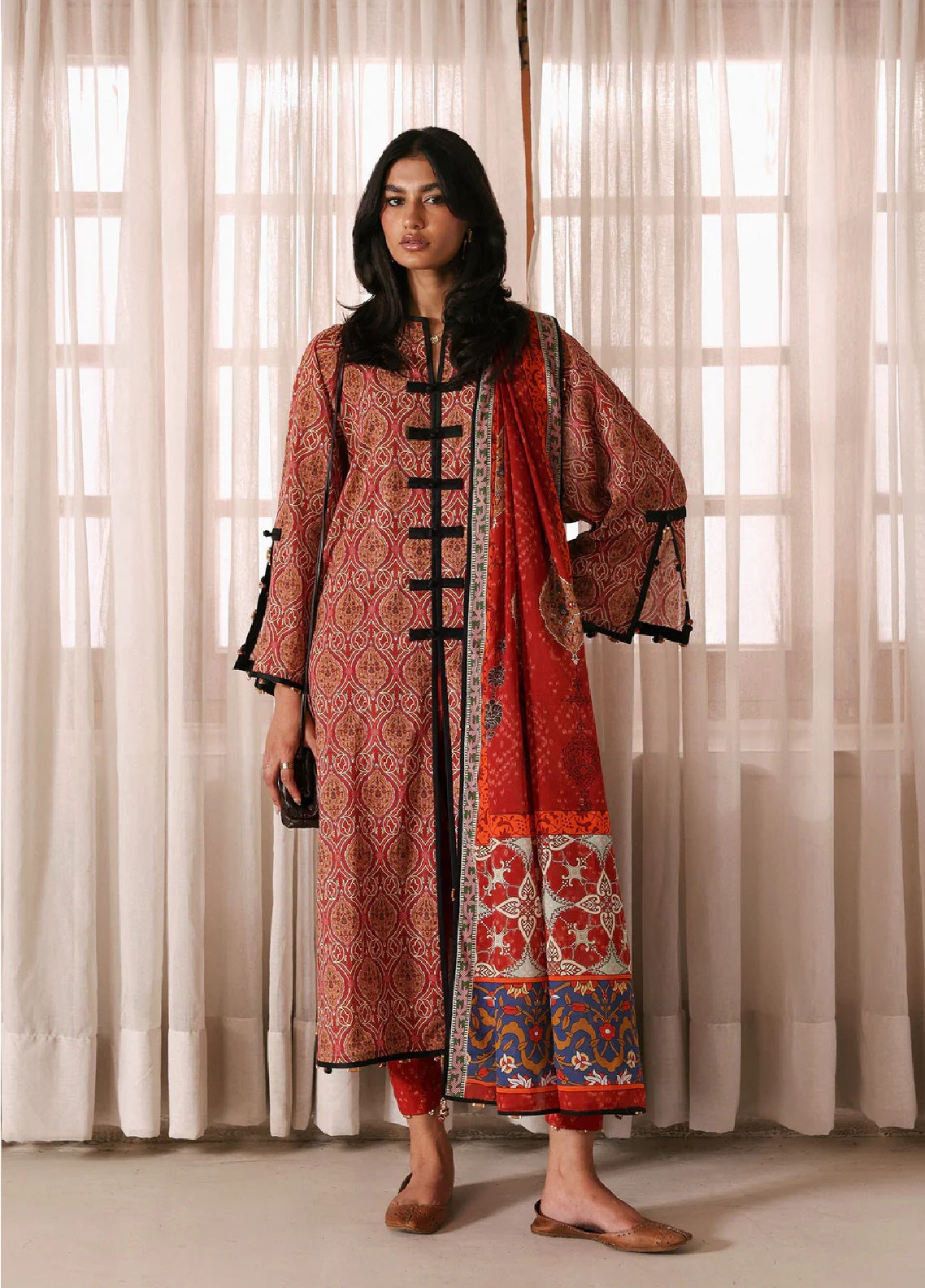Zaha By Khadijah Shah Printed Lawn 3 Piece Unstitched Suits ZH26AP D-APL-10 ZAREEN Zaha By Khadijah Shah Printed Lawn 3 Piece Unstitched Suits ZH26AP D-APL-10 ZAREEN