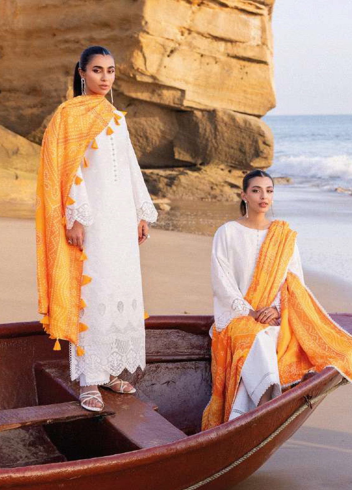 Zainab Chottani Embroidered Lawn Unstitched 3 Piece Suit - ZC24CL 3B CHUNARI Zainab Chottani Embroidered Lawn Unstitched 3 Piece Suit - ZC24CL 3B CHUNARI