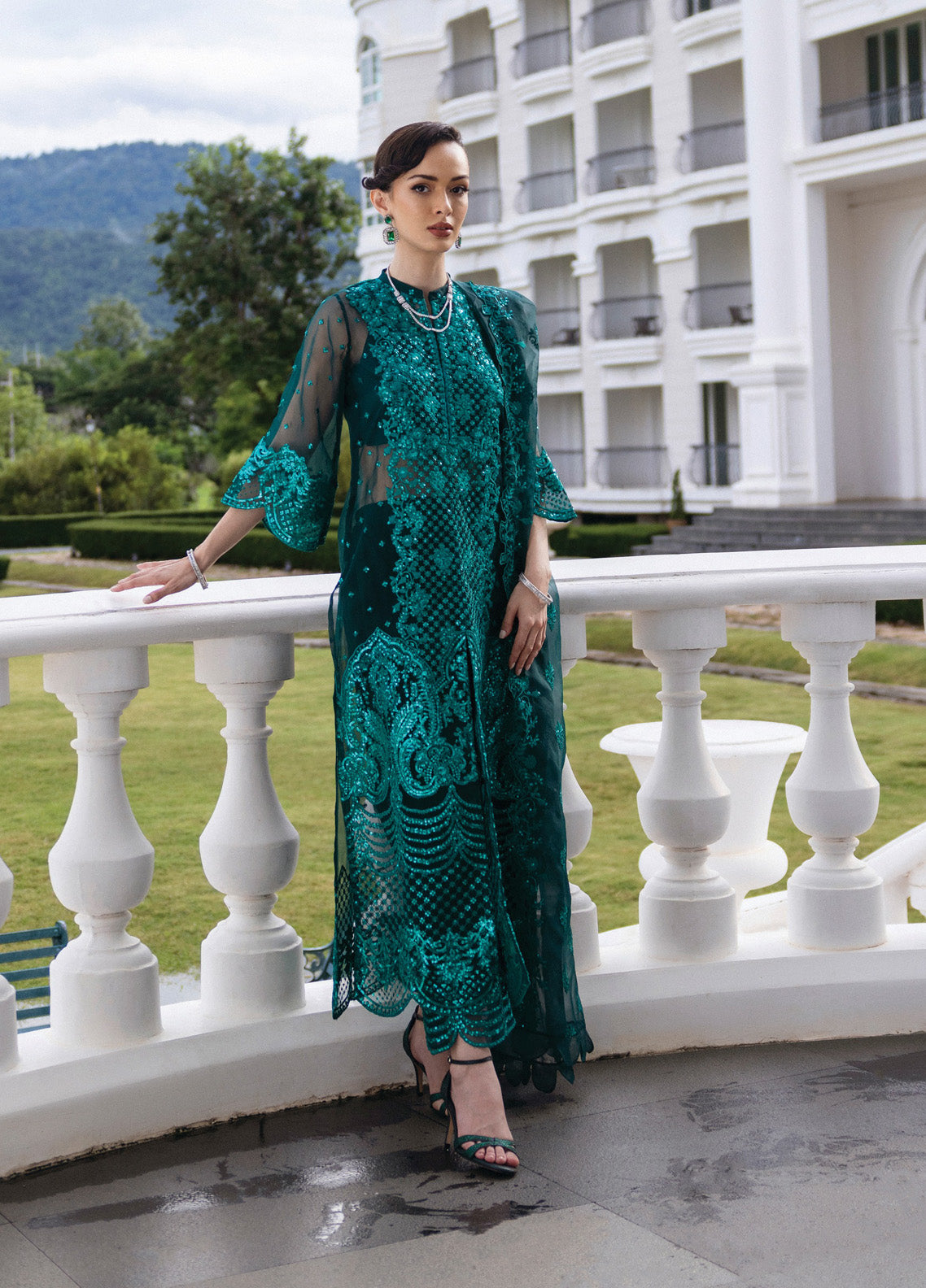 Zainab Chottani Embroidered Organza Suits Unstitched 3 Piece - ZC24WF 01 ZEINA Zainab Chottani Embroidered Organza Suits Unstitched 3 Piece - ZC24WF 01 ZEINA