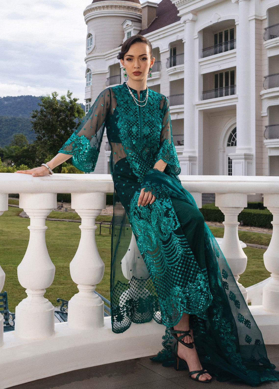 Zainab Chottani Embroidered Organza Suits Unstitched 3 Piece - ZC24WF 01 ZEINA Zainab Chottani Embroidered Organza Suits Unstitched 3 Piece - ZC24WF 01 ZEINA