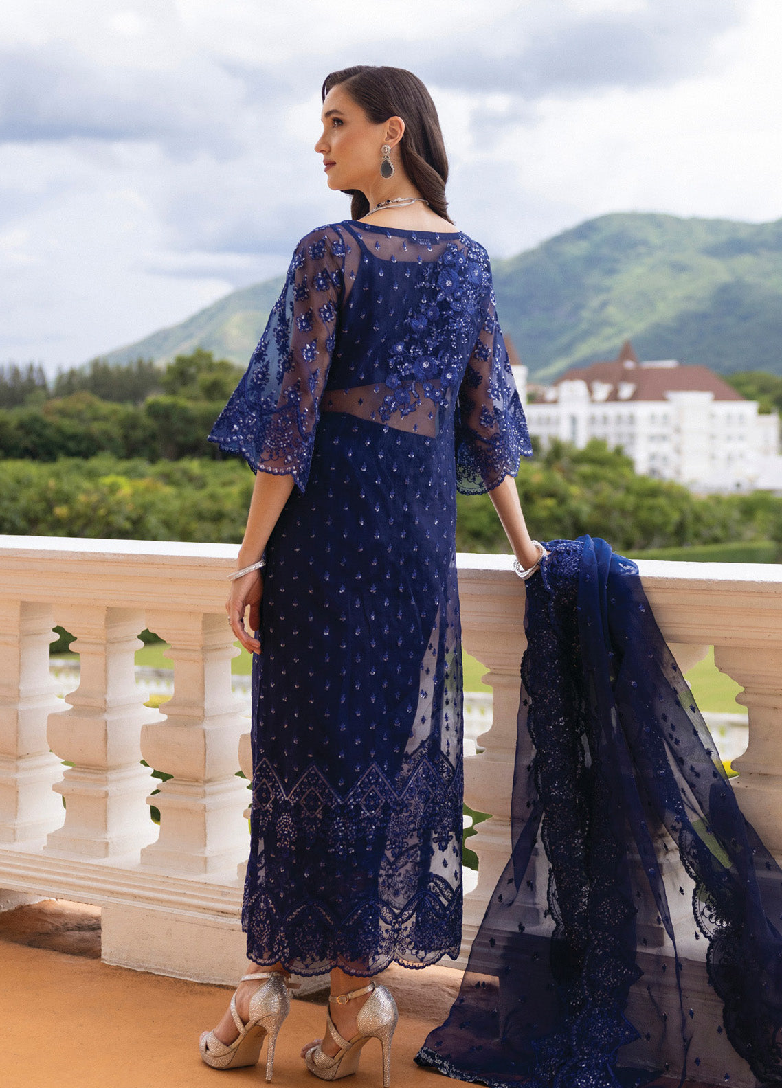 Zainab Chottani Embroidered Organza Suits Unstitched 3 Piece - ZC24WF 02 ECLAT Zainab Chottani Embroidered Organza Suits Unstitched 3 Piece - ZC24WF 02 ECLAT