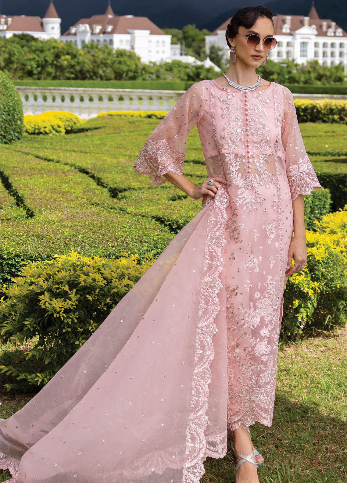Zainab Chottani Embroidered Organza Suits Unstitched 3 Piece - ZC24WF 03 ROSEA Zainab Chottani Embroidered Organza Suits Unstitched 3 Piece - ZC24WF 03 ROSEA