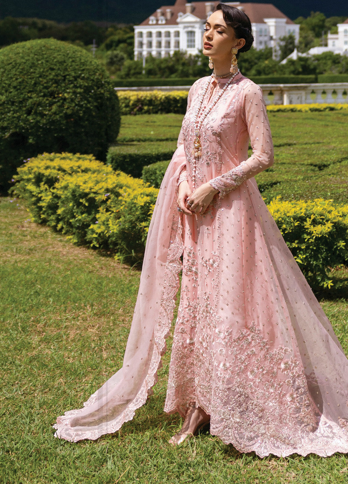 Zainab Chottani Embroidered Organza Suits Unstitched 3 Piece - ZC24WF 03 ROSEA Zainab Chottani Embroidered Organza Suits Unstitched 3 Piece - ZC24WF 03 ROSEA