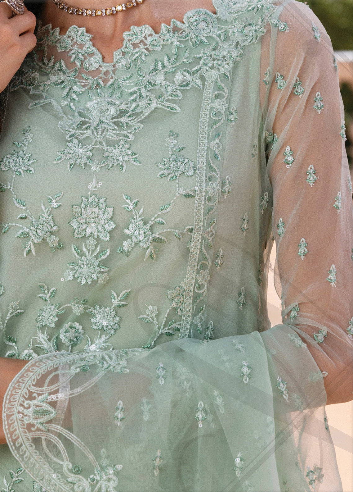 Zainab Chottani Embroidered Organza Suits Unstitched 3 Piece - ZC24WF 05 SHERINE Zainab Chottani Embroidered Organza Suits Unstitched 3 Piece - ZC24WF 05 SHERINE