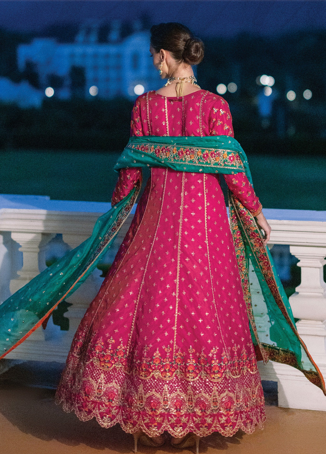 Zainab Chottani Embroidered Organza Suits Unstitched 3 Piece - ZC24WF 08 JARDIN Zainab Chottani Embroidered Organza Suits Unstitched 3 Piece - ZC24WF 08 JARDIN