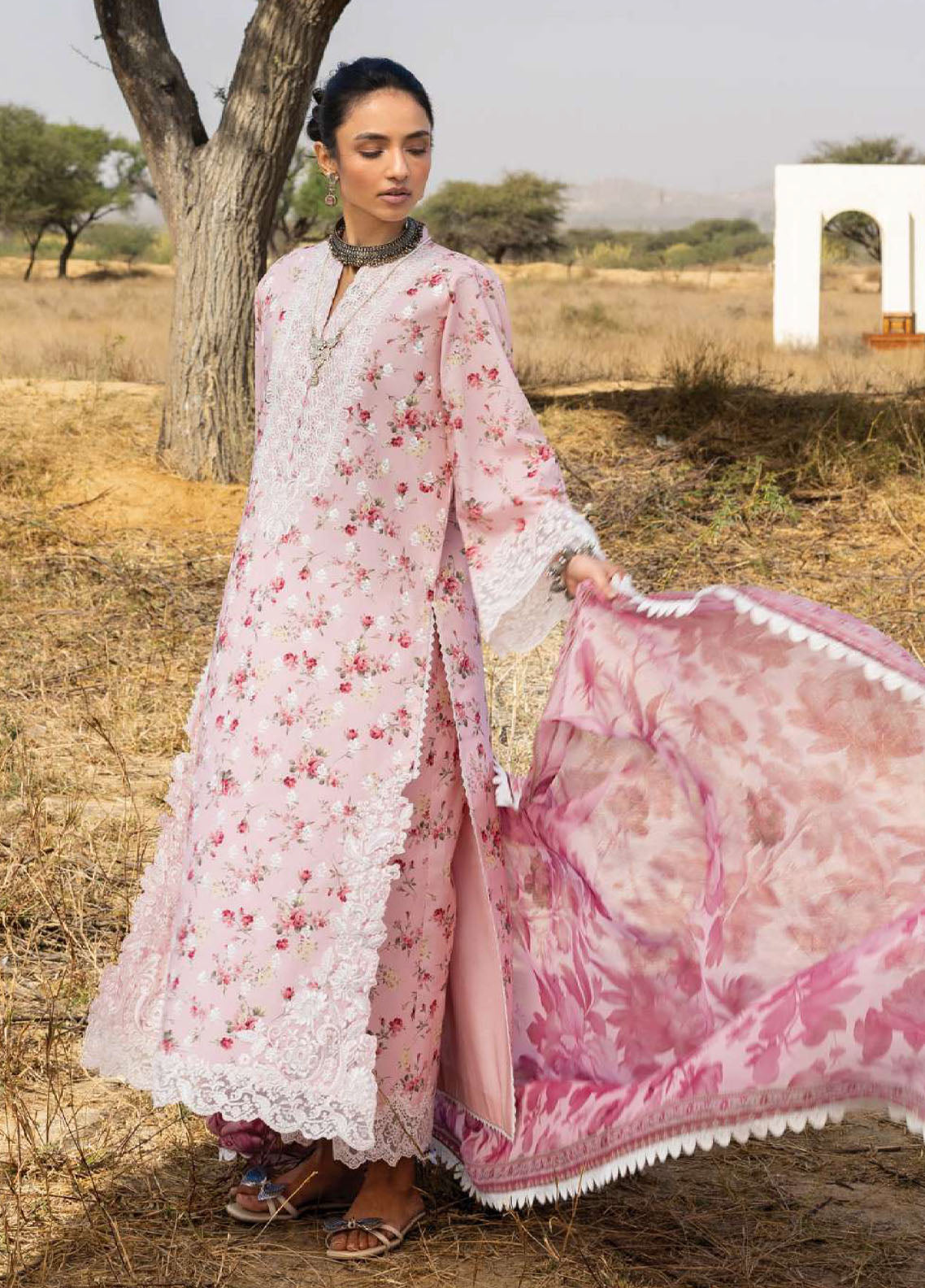 Zainab Chottani Luxury Embroidered Lawn 3 Piece Unstitched Suit ZC26SS D-15 ZIMAL Zainab Chottani Luxury Embroidered Lawn 3 Piece Unstitched Suit ZC26SS D-15 ZIMAL