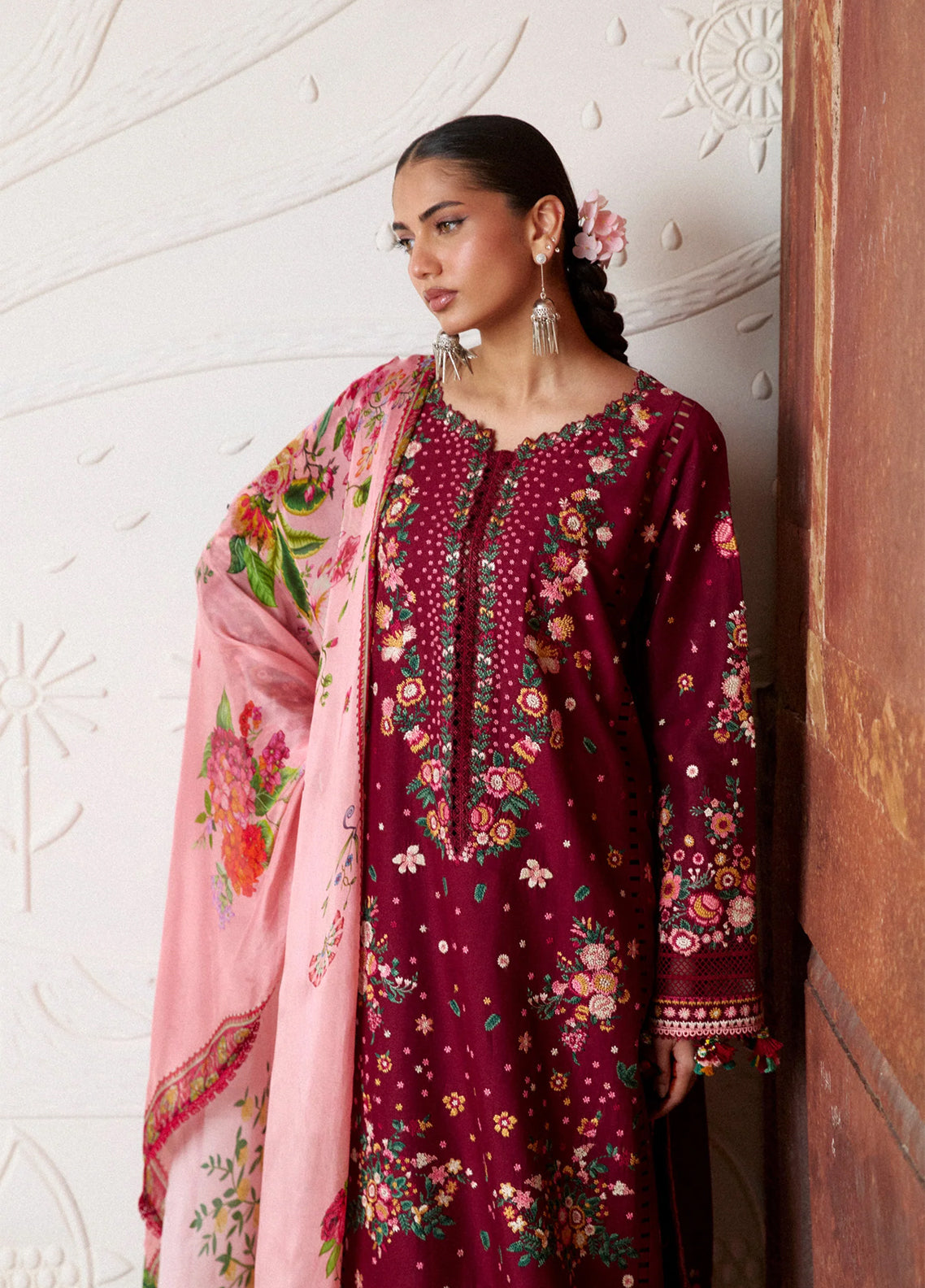 Zan By Hussain Rehar Embroidered Lawn 3 Piece Unstitched Suit HR26ZSS D-KESTANE Zan By Hussain Rehar Embroidered Lawn 3 Piece Unstitched Suit HR26ZSS D-KESTANE