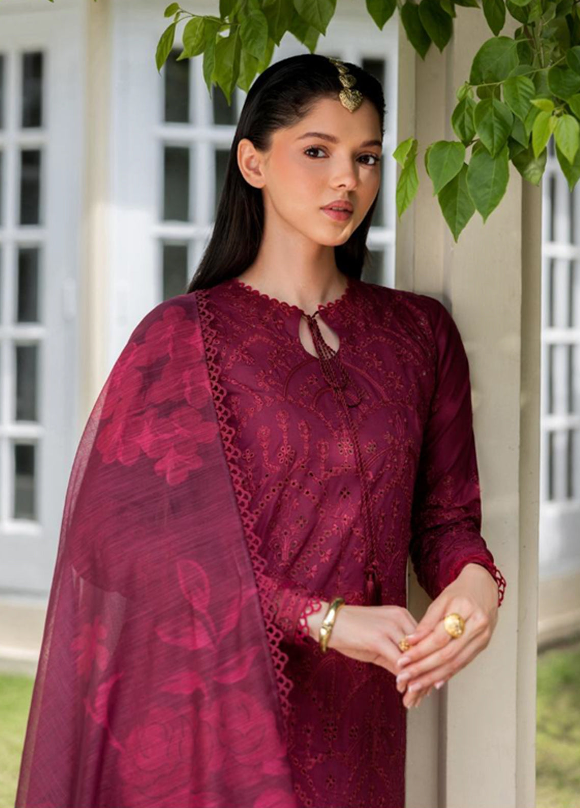 Zarif Embroidered Lawn 3 Piece Unstitched Suit ZF26SL D-05 FREYA Zarif Embroidered Lawn 3 Piece Unstitched Suit ZF26SL D-05 FREYA