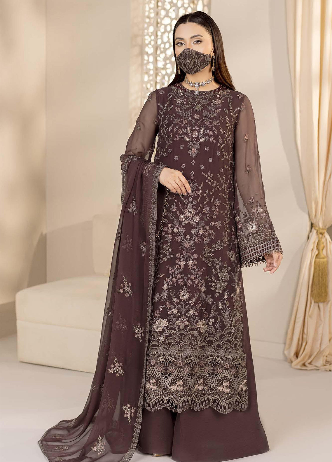 Zeenat By Flossie Kuch Khas Embroidered Chiffon 3 Piece Unstitched Suit FL26NV17 D-ZE-104 Zeenat By Flossie Kuch Khas Embroidered Chiffon 3 Piece Unstitched Suit FL26NV17 D-ZE-104