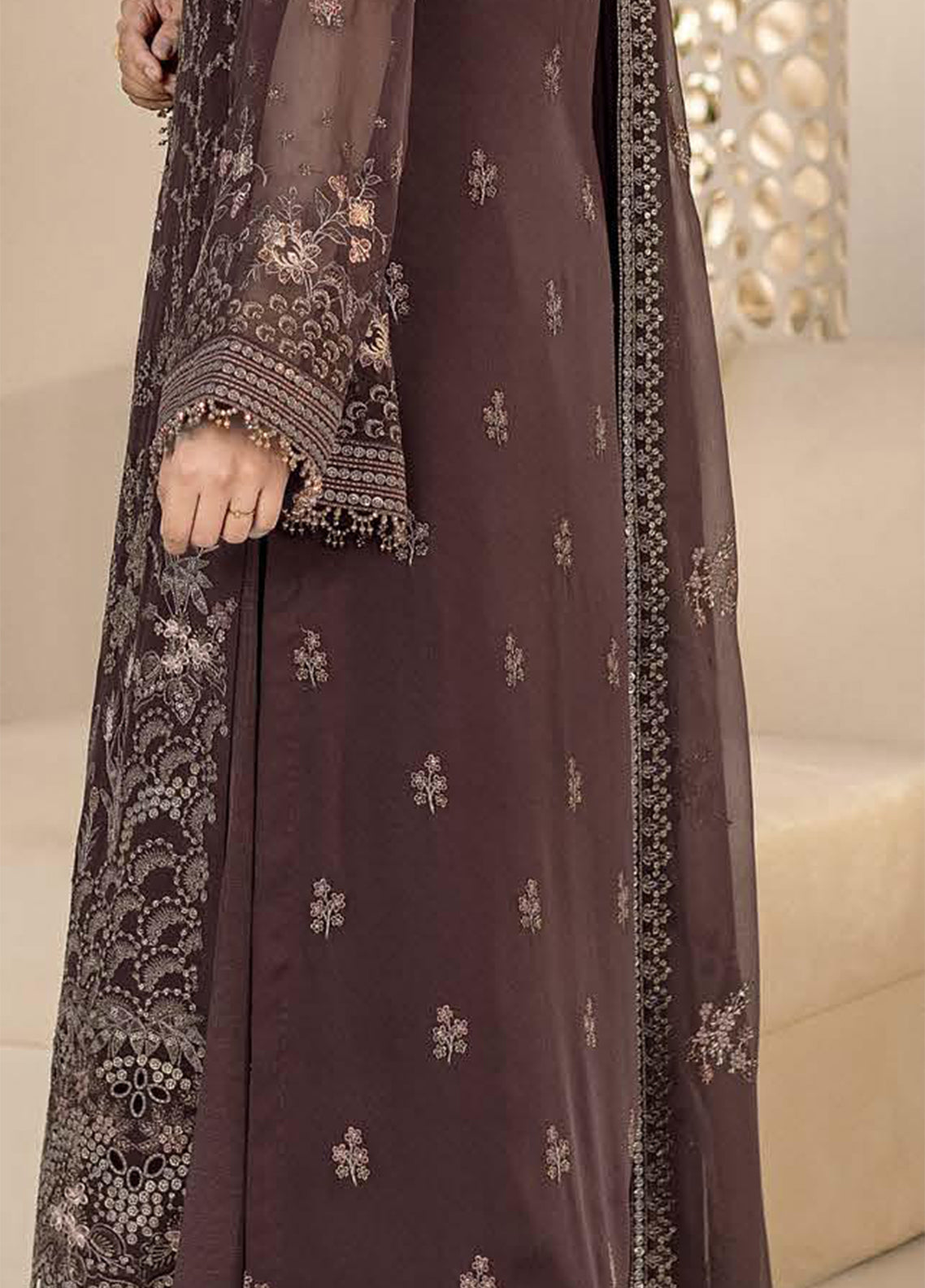 Zeenat By Flossie Kuch Khas Embroidered Chiffon 3 Piece Unstitched Suit FL26NV17 D-ZE-104 Zeenat By Flossie Kuch Khas Embroidered Chiffon 3 Piece Unstitched Suit FL26NV17 D-ZE-104