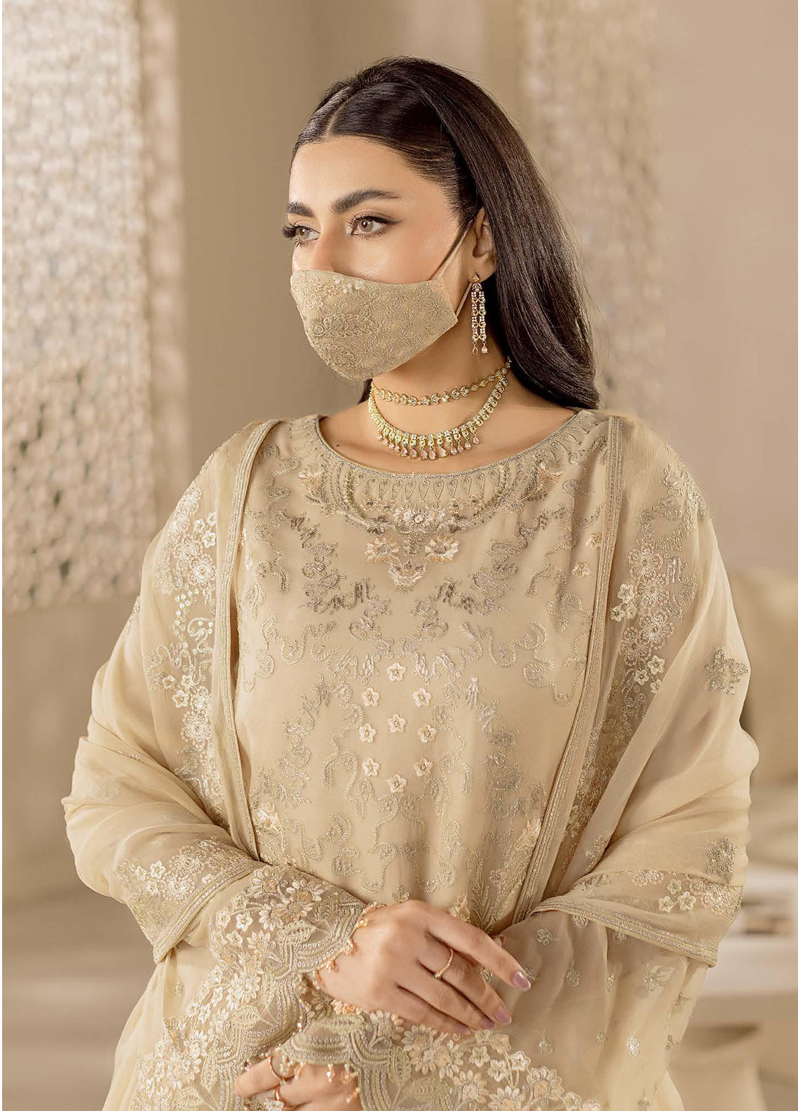 Zeenat By Flossie Kuch Khas Embroidered Chiffon 3 Piece Unstitched Suit FL26NV17 D-ZE-107 Zeenat By Flossie Kuch Khas Embroidered Chiffon 3 Piece Unstitched Suit FL26NV17 D-ZE-107