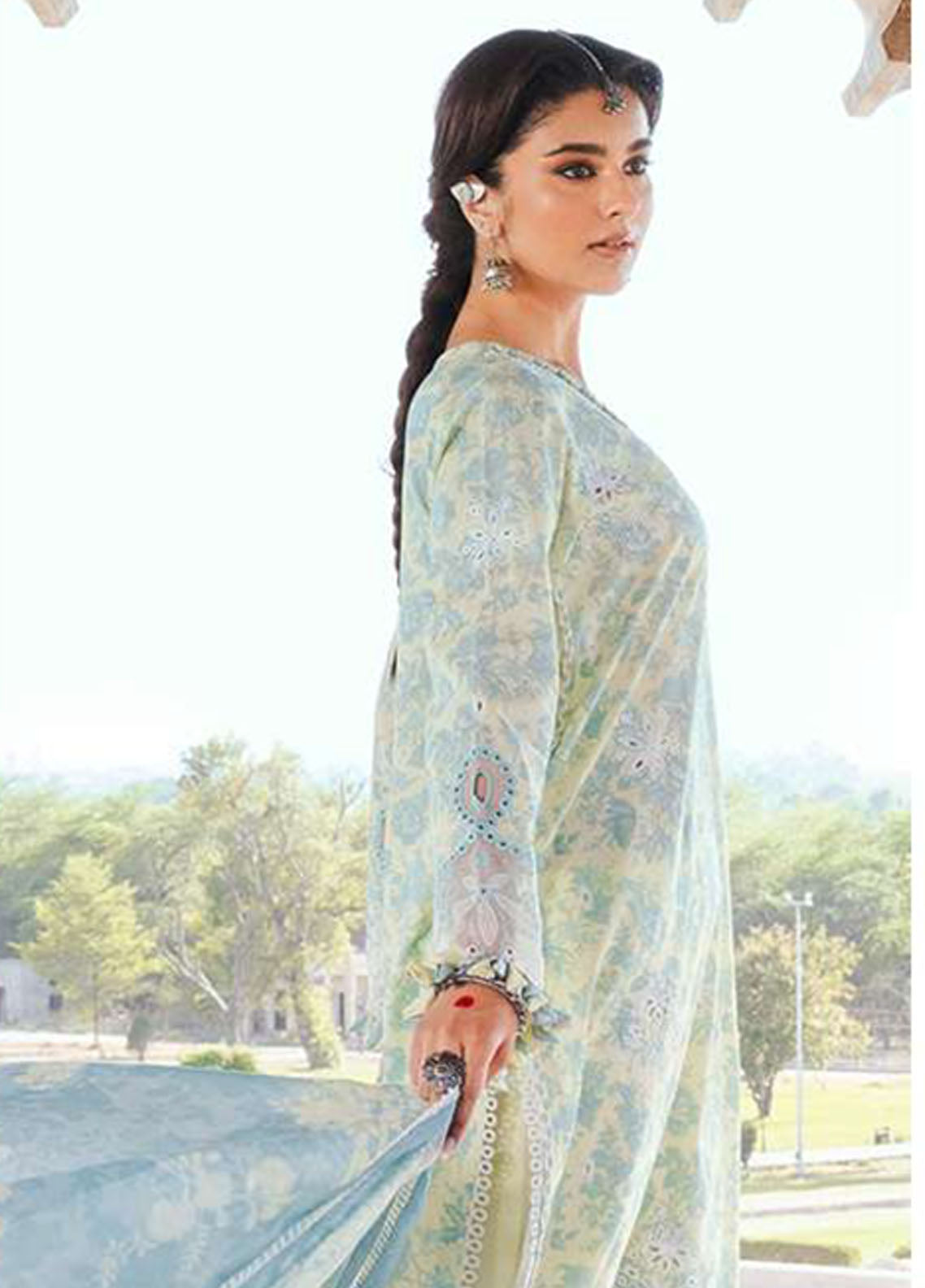 Zellbury Embroidered Lawn Suits Unstitched 3 Piece - ZB25CL 30809 Zellbury Embroidered Lawn Suits Unstitched 3 Piece - ZB25CL 30809