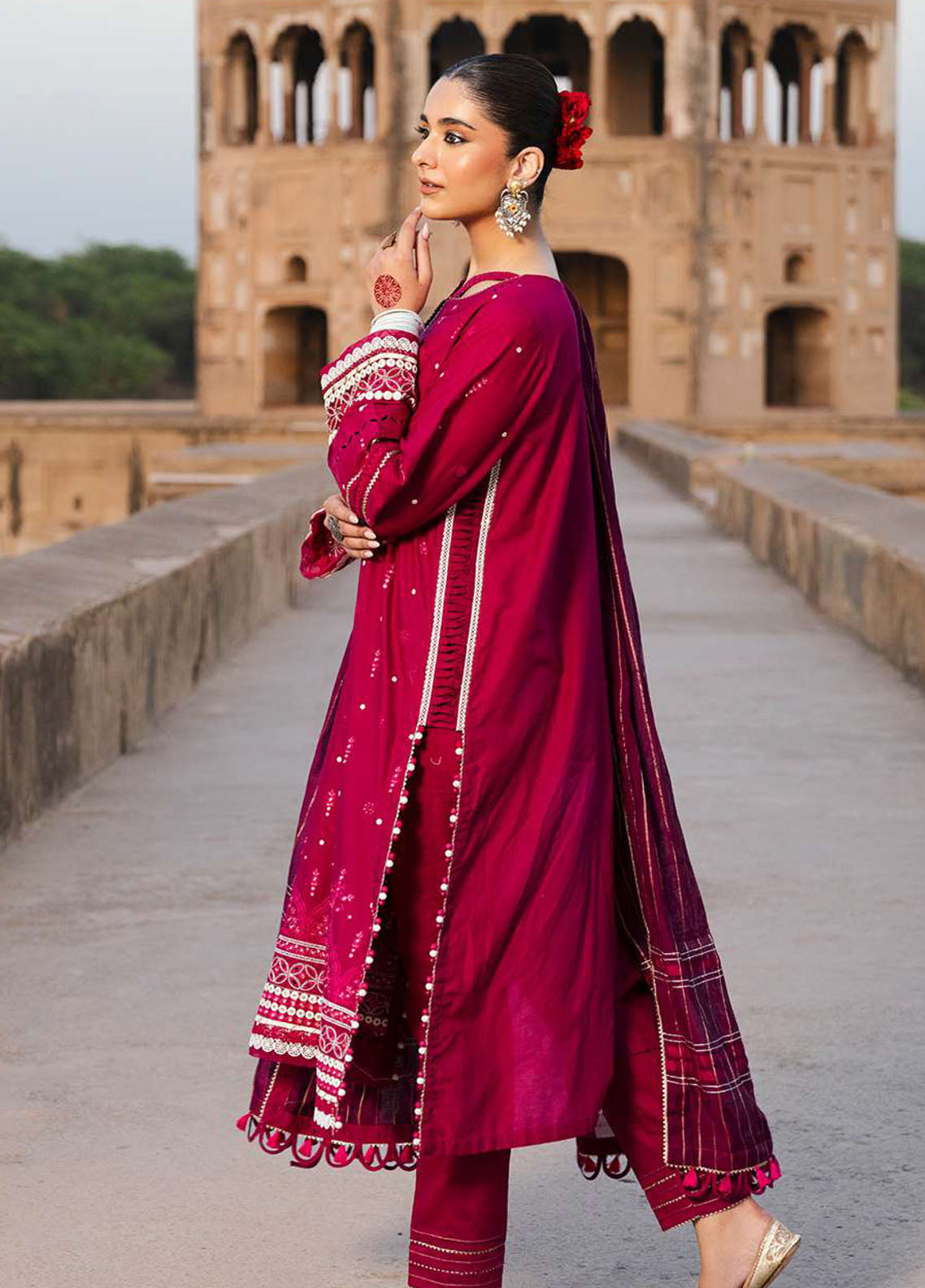 Zellbury Embroidered Lawn Suits Unstitched 3 Piece - ZB25CL 30824 Zellbury Embroidered Lawn Suits Unstitched 3 Piece - ZB25CL 30824