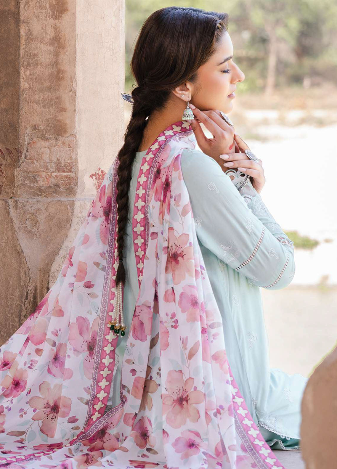 Zellbury Embroidered Lawn Suits Unstitched 3 Piece - ZB25CL 30826 Zellbury Embroidered Lawn Suits Unstitched 3 Piece - ZB25CL 30826