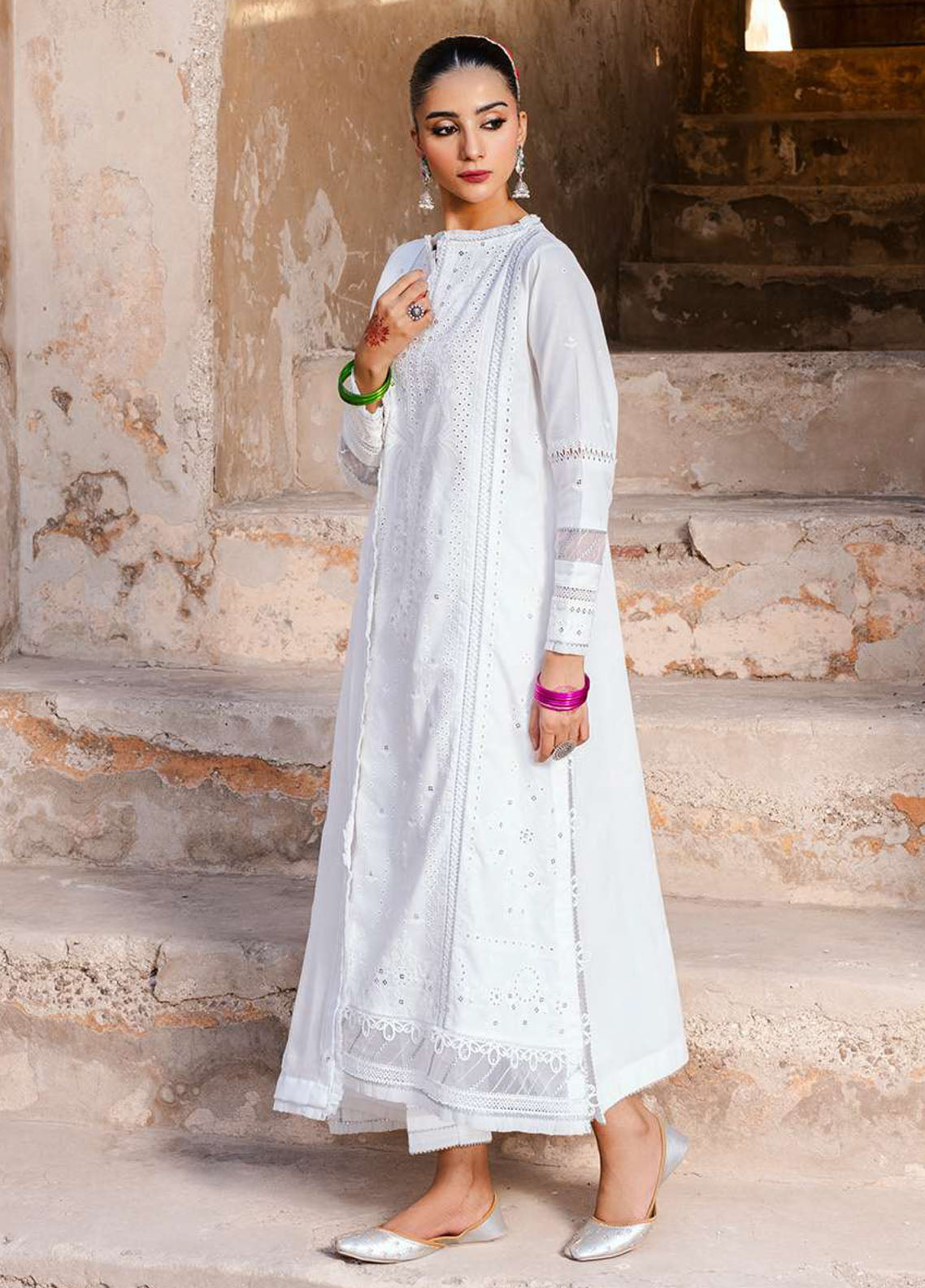 Zellbury Embroidered Lawn Suits Unstitched 3 Piece - ZB25CL 30831 Zellbury Embroidered Lawn Suits Unstitched 3 Piece - ZB25CL 30831