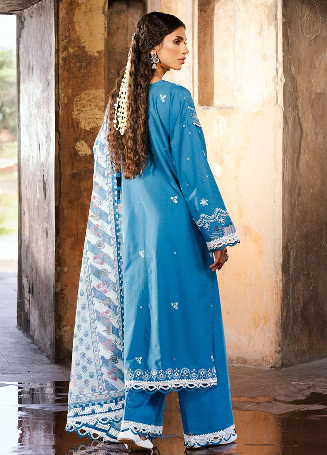 Zellbury Embroidered Lawn Suits Unstitched 3 Piece - ZB25CL 30832 Zellbury Embroidered Lawn Suits Unstitched 3 Piece - ZB25CL 30832
