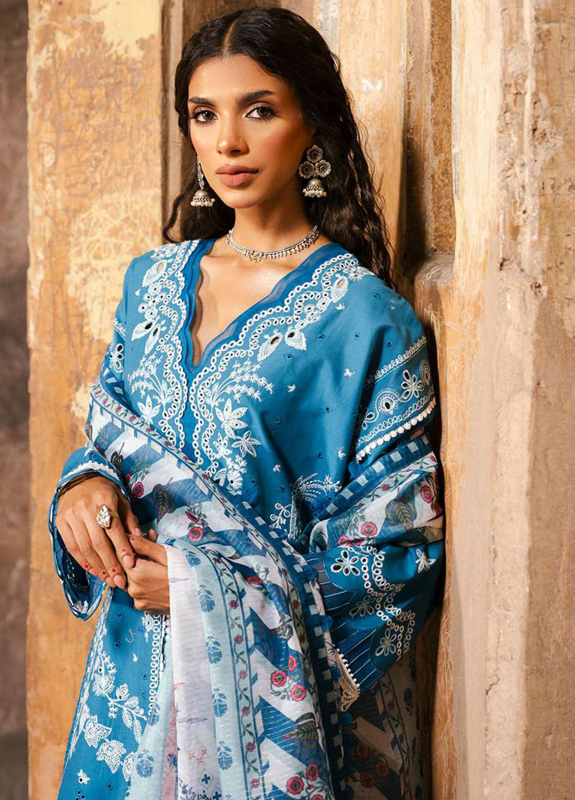Zellbury Embroidered Lawn Suits Unstitched 3 Piece - ZB25CL 30832 Zellbury Embroidered Lawn Suits Unstitched 3 Piece - ZB25CL 30832