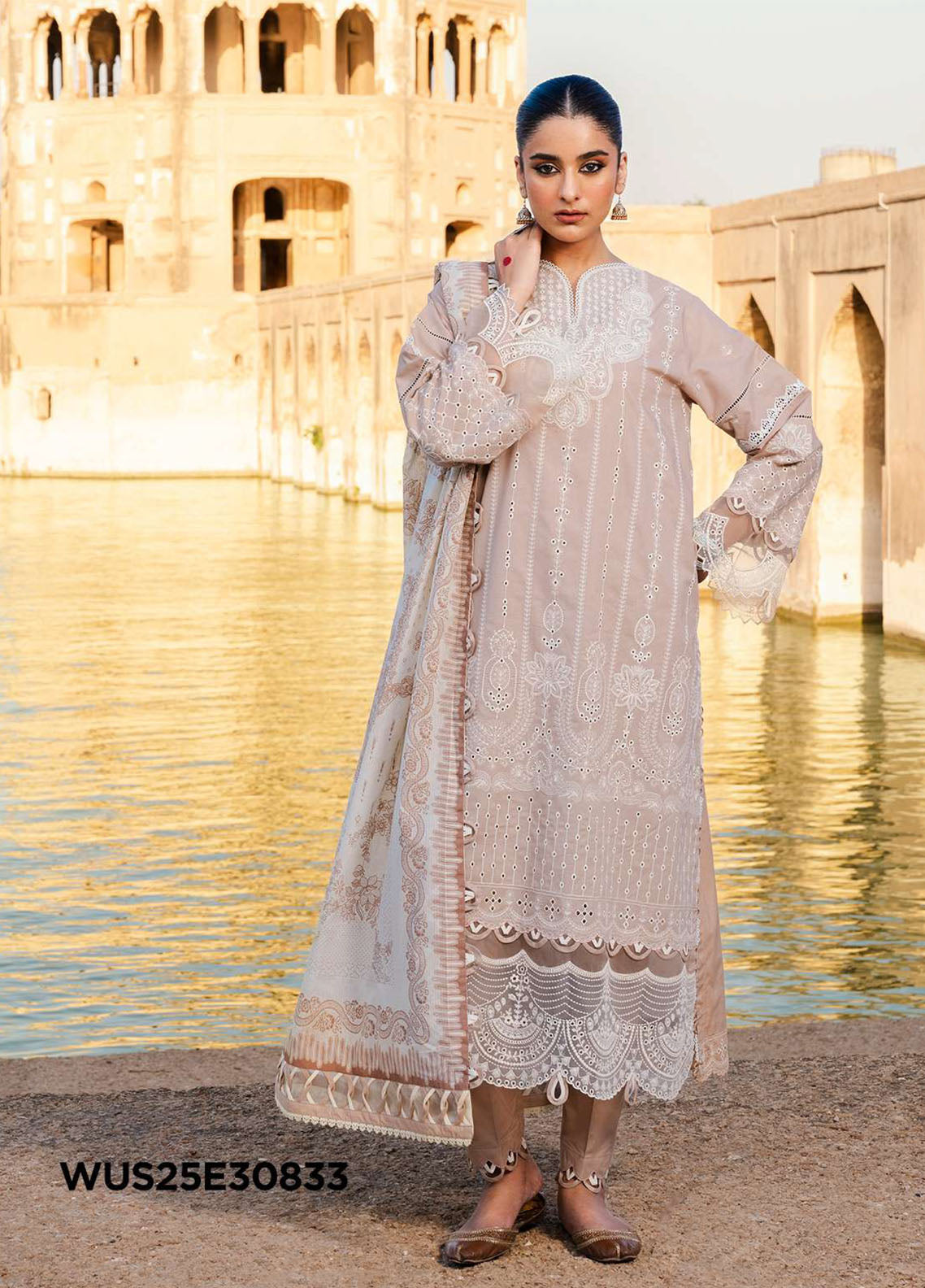 Zellbury Embroidered Lawn Suits Unstitched 3 Piece - ZB25CL 30833 Zellbury Embroidered Lawn Suits Unstitched 3 Piece - ZB25CL 30833