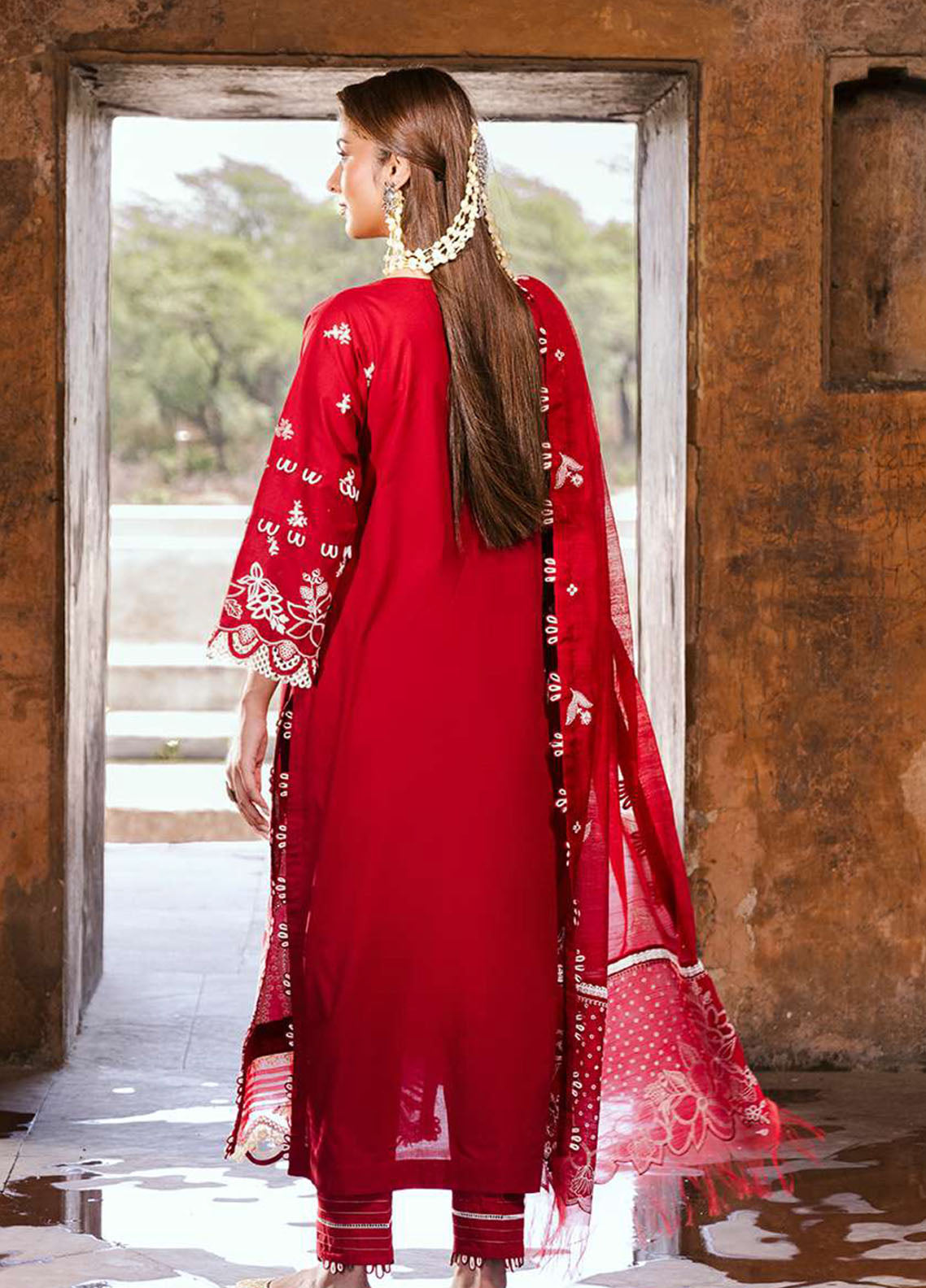 Zellbury Embroidered Lawn Suits Unstitched 3 Piece - ZB25CL 30837 Zellbury Embroidered Lawn Suits Unstitched 3 Piece - ZB25CL 30837