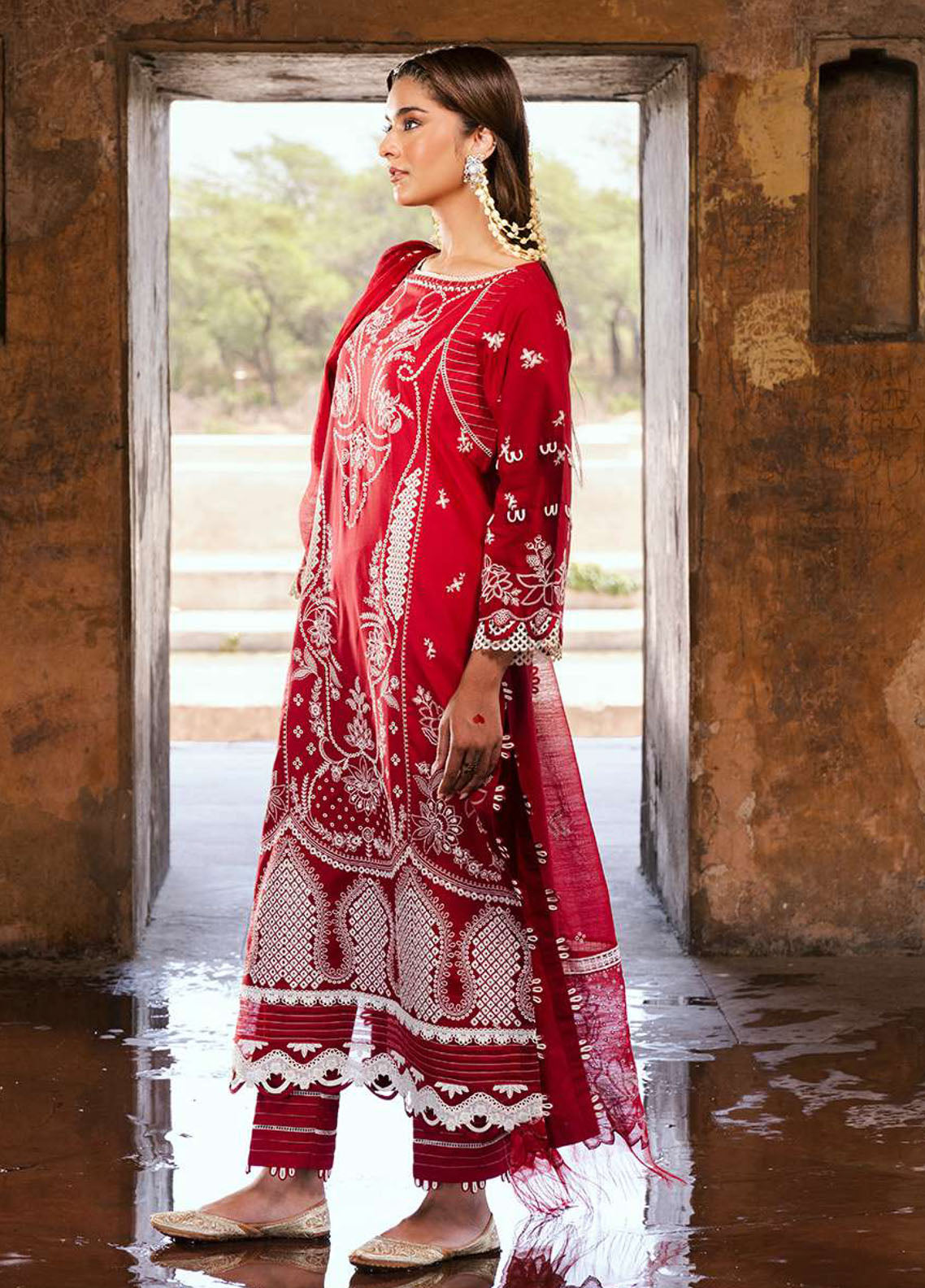 Zellbury Embroidered Lawn Suits Unstitched 3 Piece - ZB25CL 30837 Zellbury Embroidered Lawn Suits Unstitched 3 Piece - ZB25CL 30837