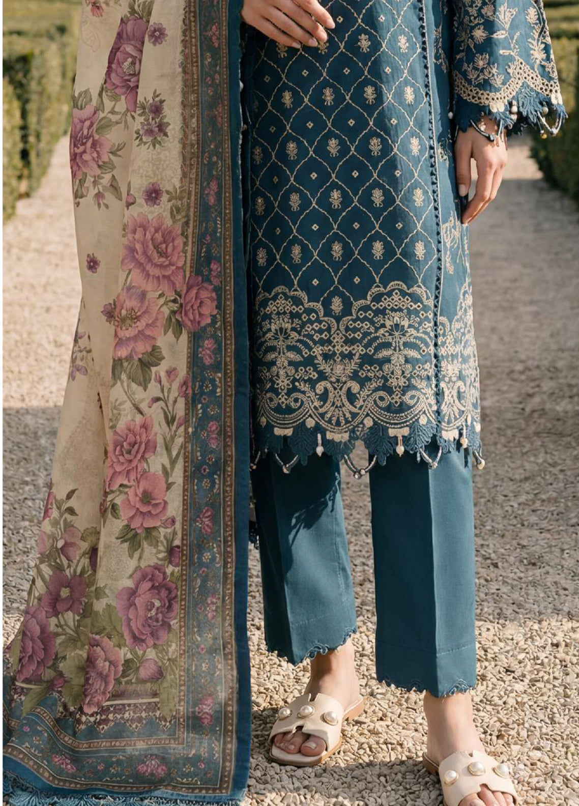 Zellbury Chikankari Embroidered Cotton 3 Piece Unstitched Suit WUC26E34061 Zellbury Chikankari Embroidered Cotton 3 Piece Unstitched Suit WUC26E34061