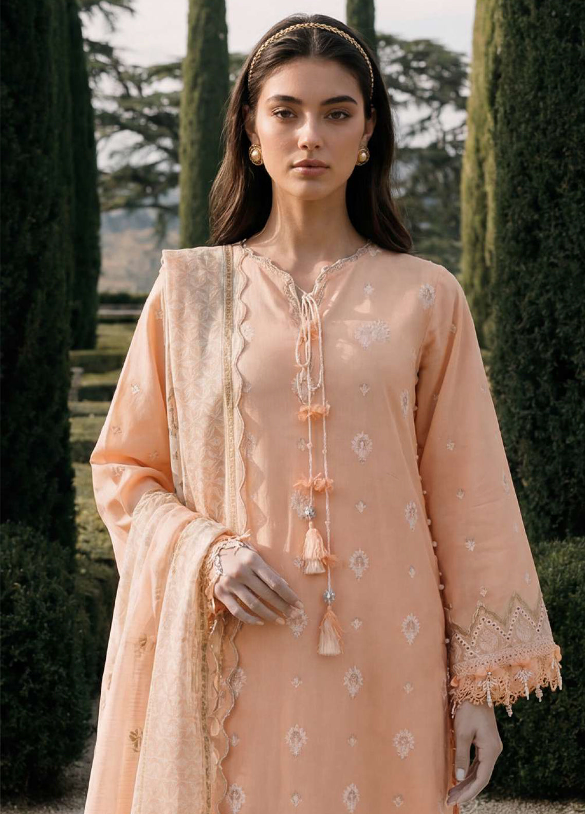 Zellbury Chikankari Embroidered Cotton 3 Piece Unstitched Suit WUC26E34072 Zellbury Chikankari Embroidered Cotton 3 Piece Unstitched Suit WUC26E34072