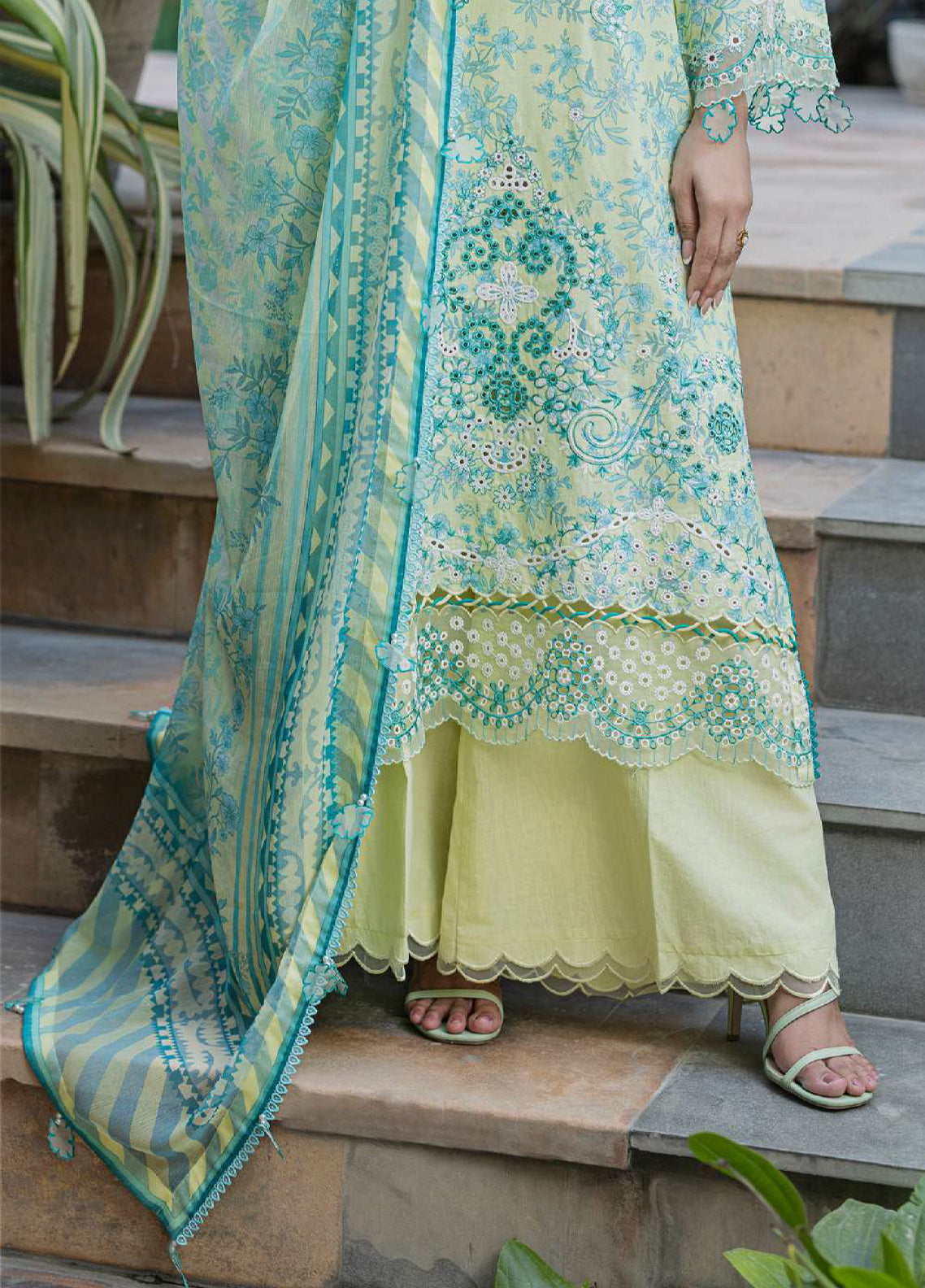 Zellbury Chikankari Embroidered Cotton 3 Piece Unstitched Suit WUC26E34075 Zellbury Chikankari Embroidered Cotton 3 Piece Unstitched Suit WUC26E34075