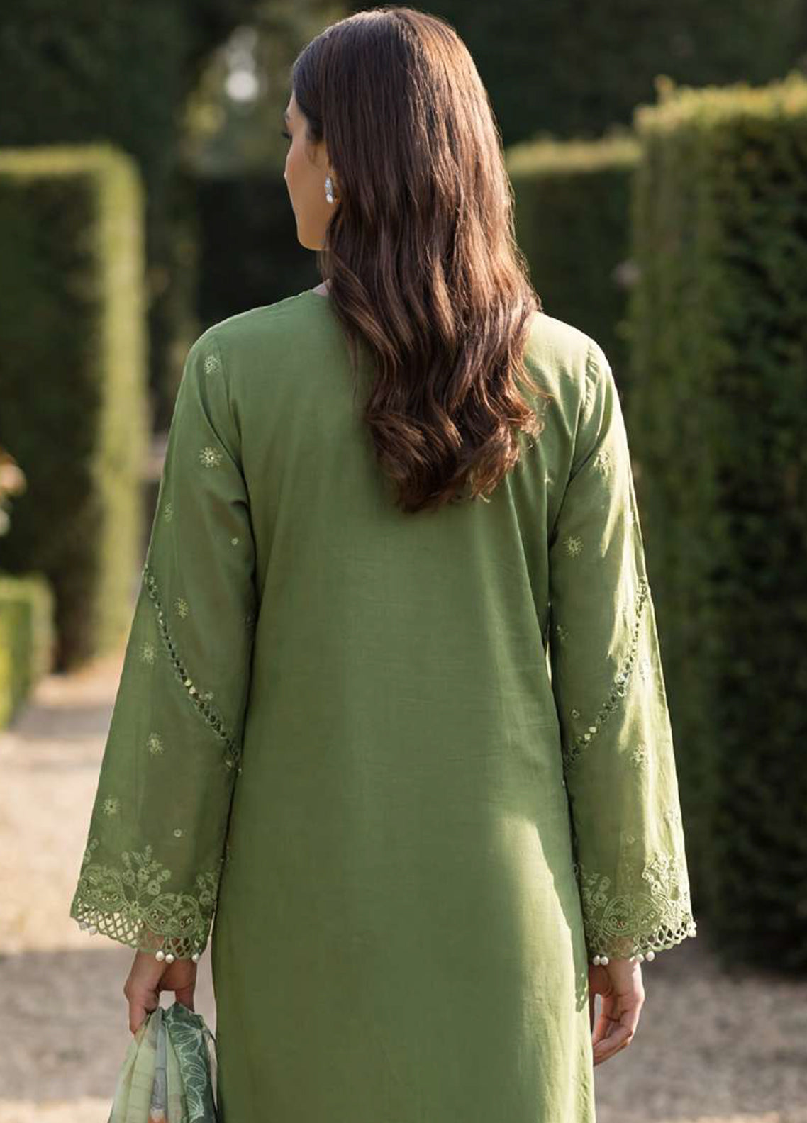 Zellbury Chikankari Embroidered Cotton 3 Piece Unstitched Suit WUS26E34090 Zellbury Chikankari Embroidered Cotton 3 Piece Unstitched Suit WUS26E34090