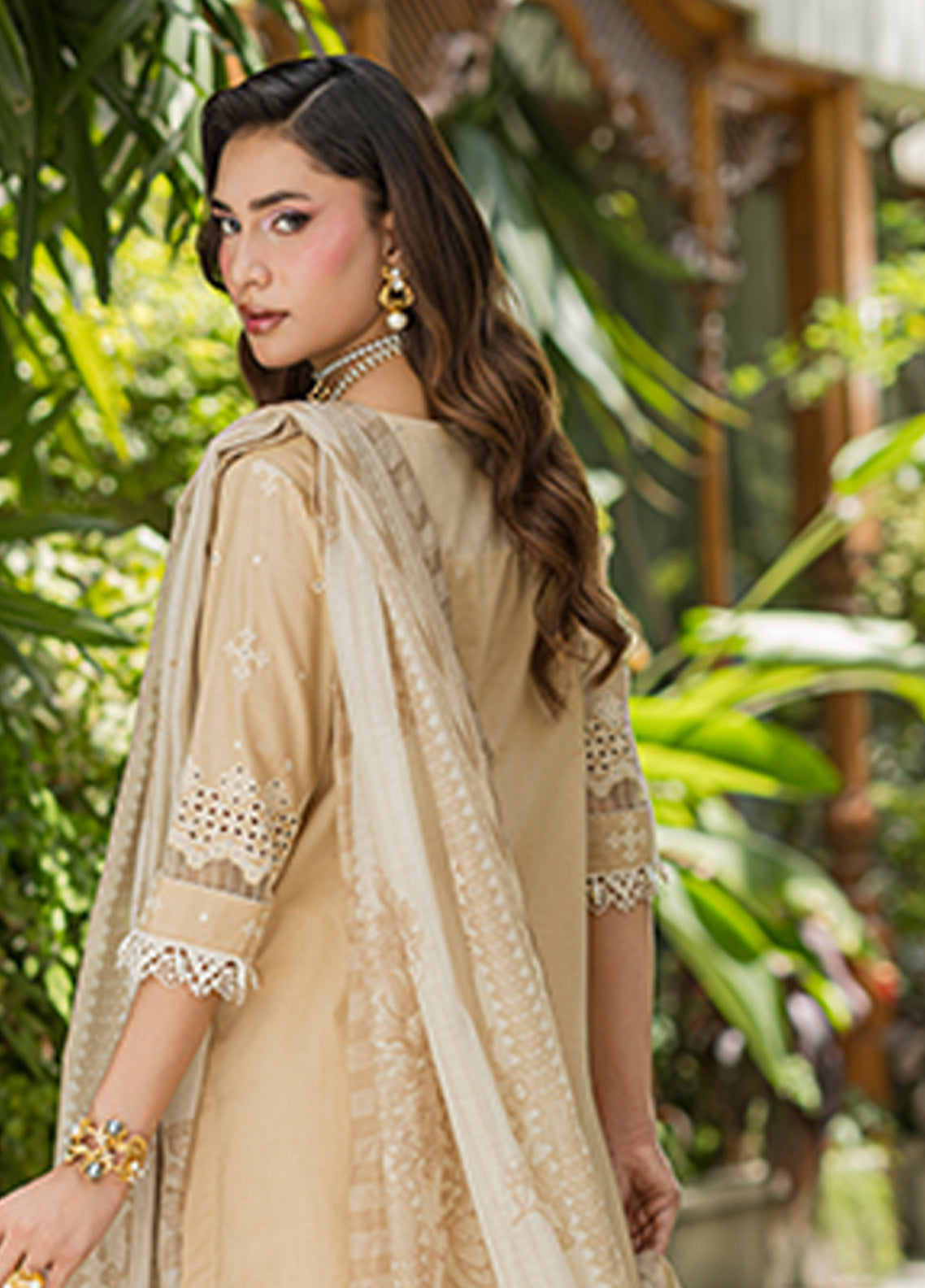 Zellbury Chikankari Embroidered Lawn 3 Piece Unstitched Suit WUS26E34081 Zellbury Chikankari Embroidered Lawn 3 Piece Unstitched Suit WUS26E34081