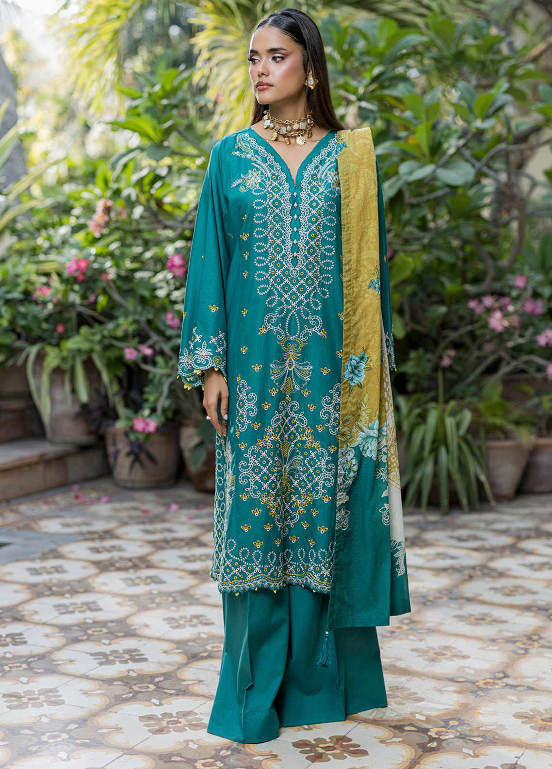Zellbury Chikankari Embroidered Lawn 3 Piece Unstitched Suit WUS26E34083 Zellbury Chikankari Embroidered Lawn 3 Piece Unstitched Suit WUS26E34083