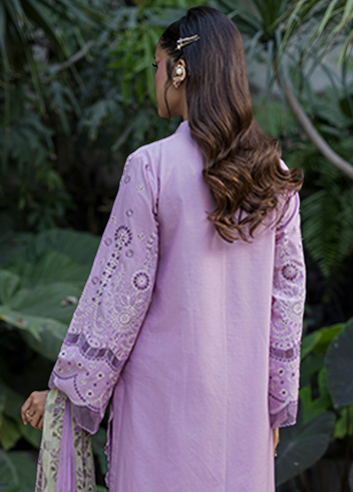 Zellbury Chikankari Embroidered Lawn 3 Piece Unstitched Suit WUS26E34085 Zellbury Chikankari Embroidered Lawn 3 Piece Unstitched Suit WUS26E34085