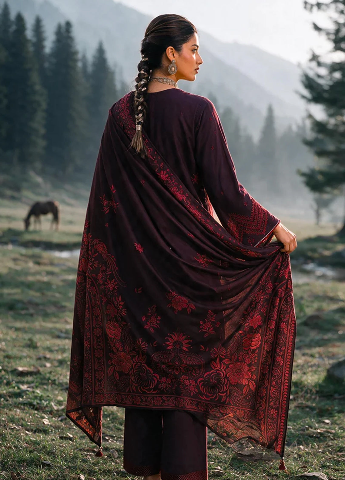 Zellbury Embroidered Khaddar 3 Piece Unstitched Suit WUWQ1E30340 Maroon Zellbury Embroidered Khaddar 3 Piece Unstitched Suit WUWQ1E30340 Maroon