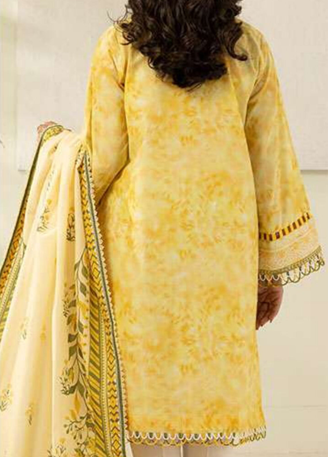 Zellbury Embroidered Lawn 2 Piece Unstitched Shirt & Dupatta WUS26E20408 Zellbury Embroidered Lawn 2 Piece Unstitched Shirt & Dupatta WUS26E20408