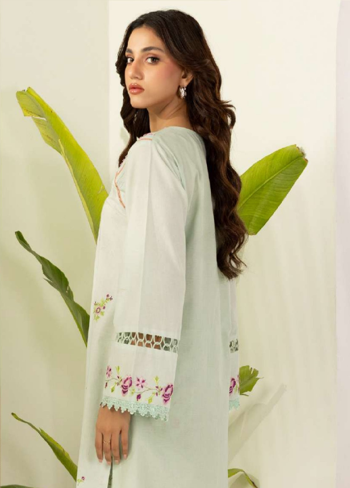 Zellbury Embroidered Lawn 2 Piece Unstitched Shirt & Trouser WUS26E20410 Zellbury Embroidered Lawn 2 Piece Unstitched Shirt & Trouser WUS26E20410