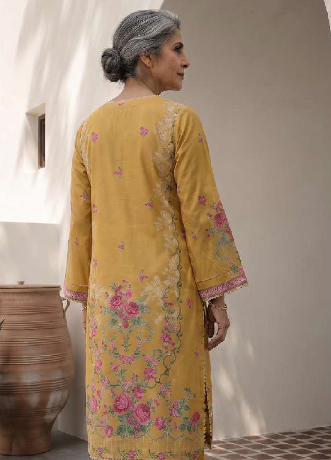 Zellbury Mother Printed Lawn 3 Piece Unstitched Suit WUS26X38008 Zellbury Mother Printed Lawn 3 Piece Unstitched Suit WUS26X38008