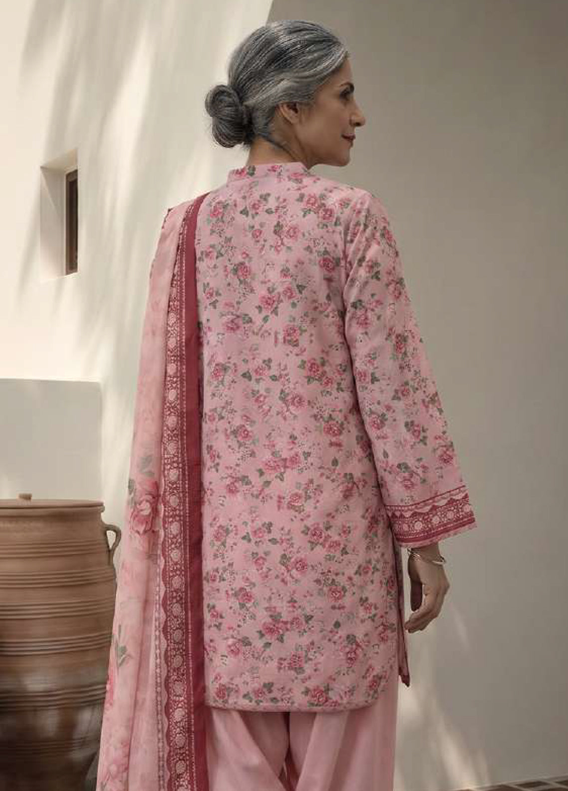 Zellbury Mother Printed Lawn 3 Piece Unstitched Suit WUS26X38017 Zellbury Mother Printed Lawn 3 Piece Unstitched Suit WUS26X38017