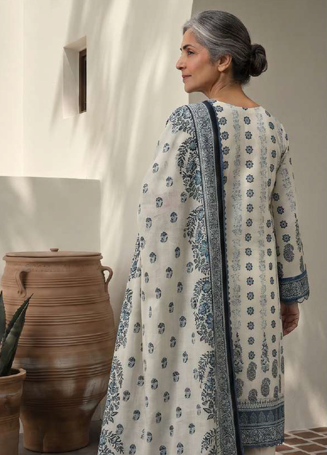 Zellbury Mother Printed Lawn 3 Piece Unstitched Suit WUS26X38030 Zellbury Mother Printed Lawn 3 Piece Unstitched Suit WUS26X38030