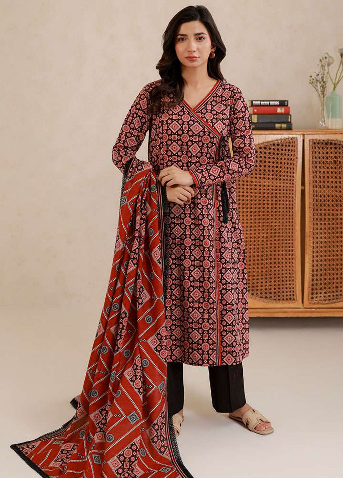 Zellbury Printed Lawn 2 Piece Unstitched Shirt & Dupatta WUS26X20862 Zellbury Printed Lawn 2 Piece Unstitched Shirt & Dupatta WUS26X20862