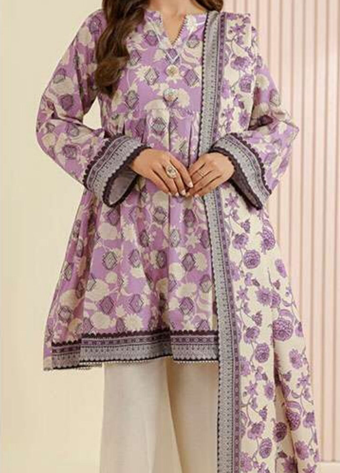 Zellbury Printed Lawn 2 Piece Unstitched Shirt & Dupatta WUS26X20924 Zellbury Printed Lawn 2 Piece Unstitched Shirt & Dupatta WUS26X20924