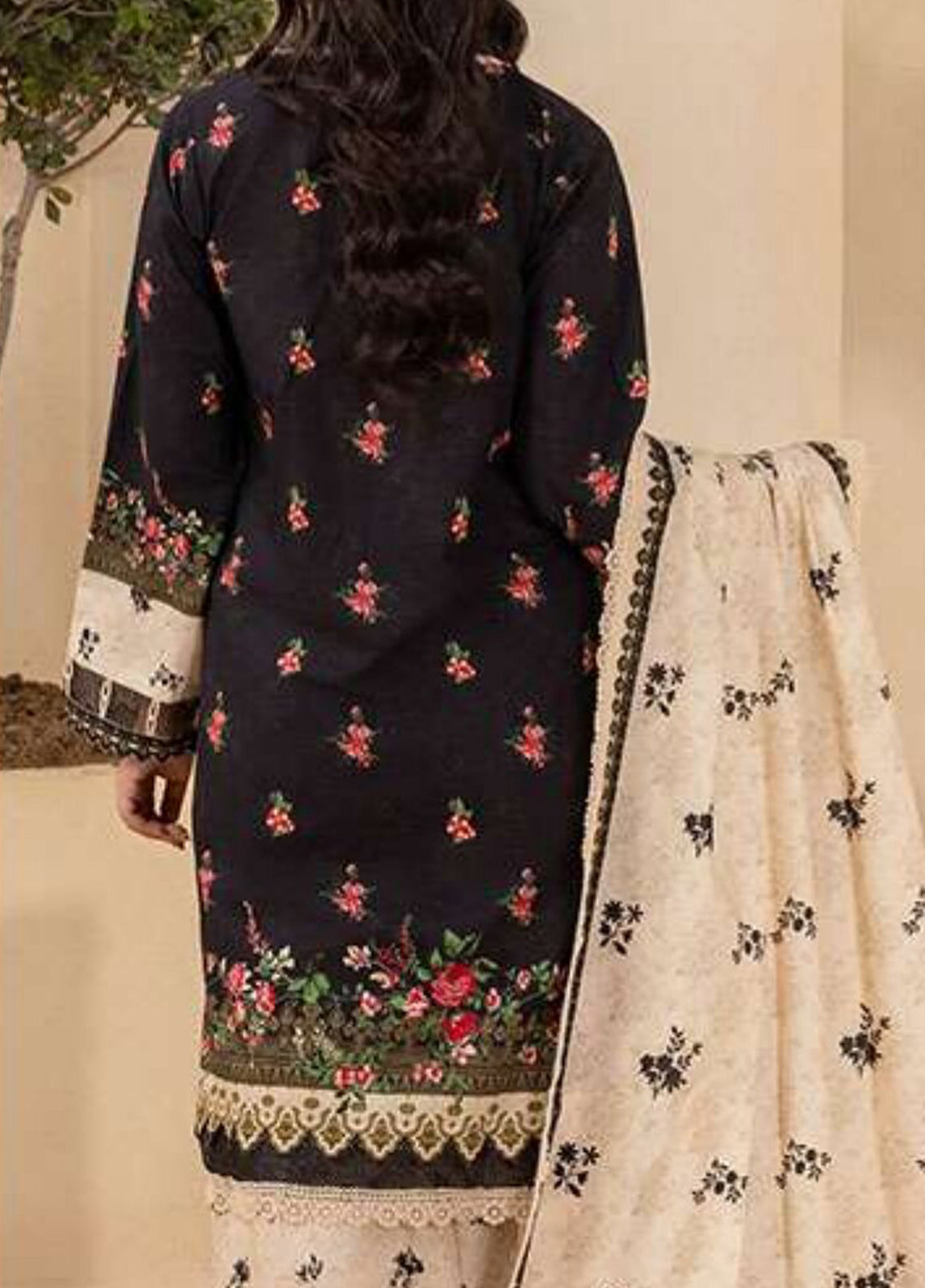 Zellbury Printed Lawn 3 Piece Unstitched Suit WUS26X30698 Zellbury Printed Lawn 3 Piece Unstitched Suit WUS26X30698