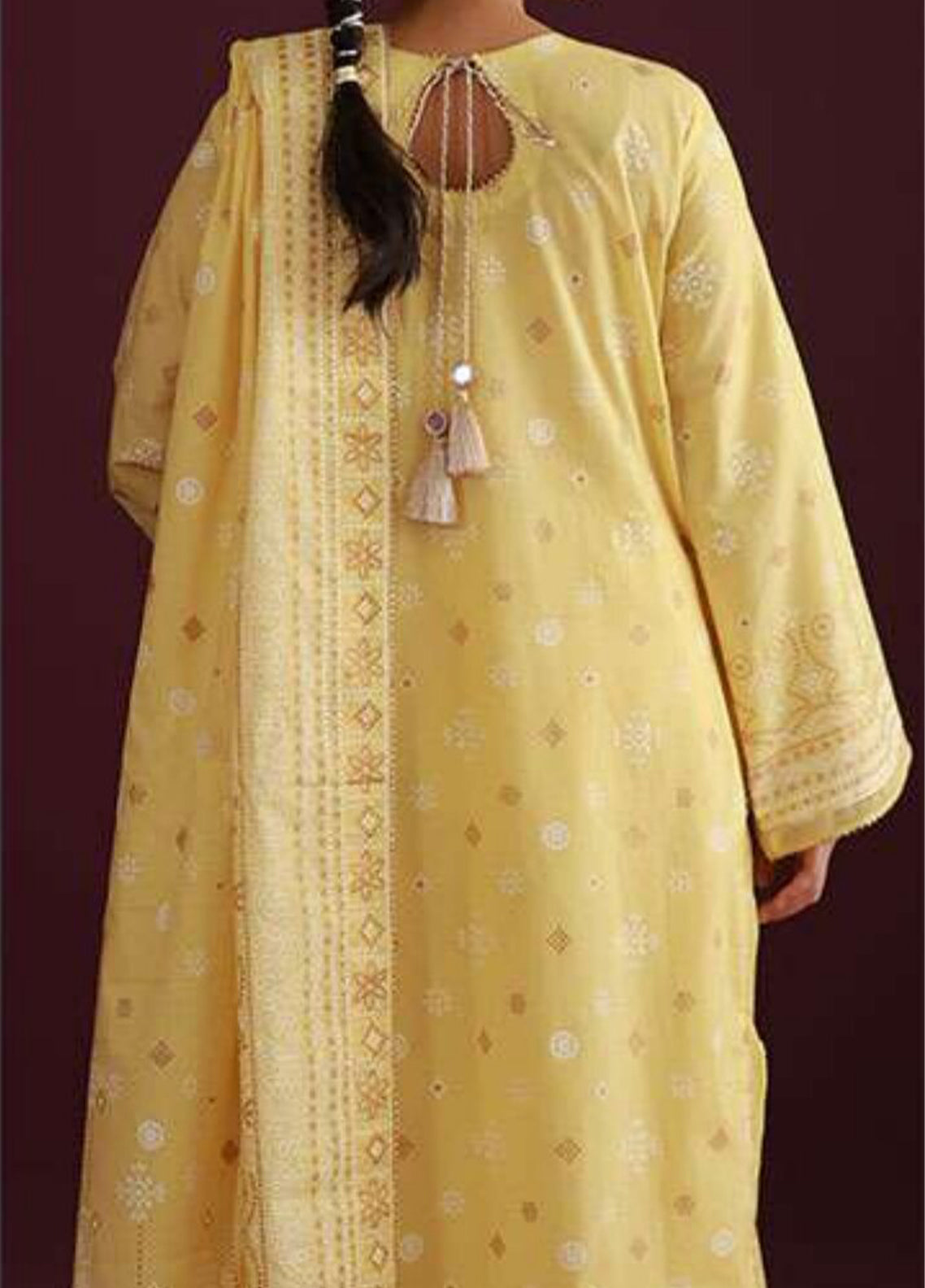 Zellbury Printed Lawn 3 Piece Unstitched Suit WUS26X30772 Zellbury Printed Lawn 3 Piece Unstitched Suit WUS26X30772
