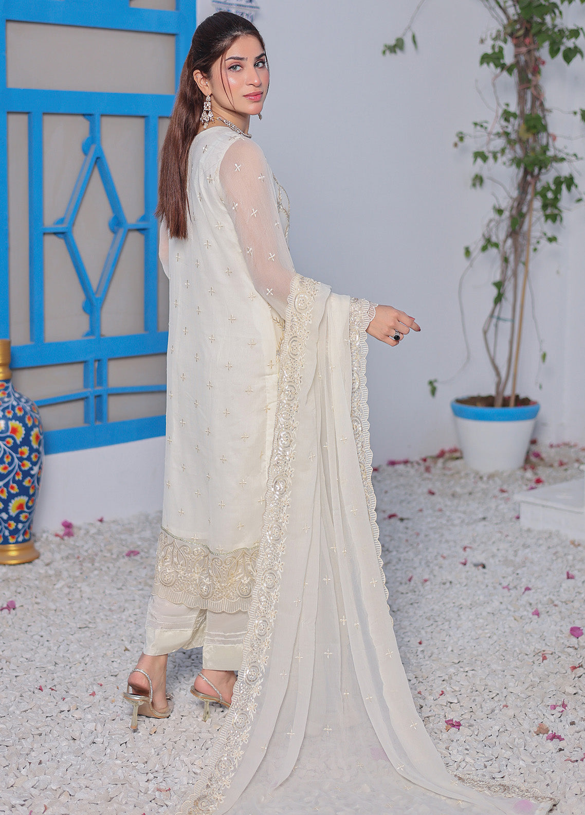 Zenia by Fine Textile Embroidered Chiffon Suits Unstitched 3 Piece - FT25ZC 02 Zenia by Fine Textile Embroidered Chiffon Suits Unstitched 3 Piece - FT25ZC 02