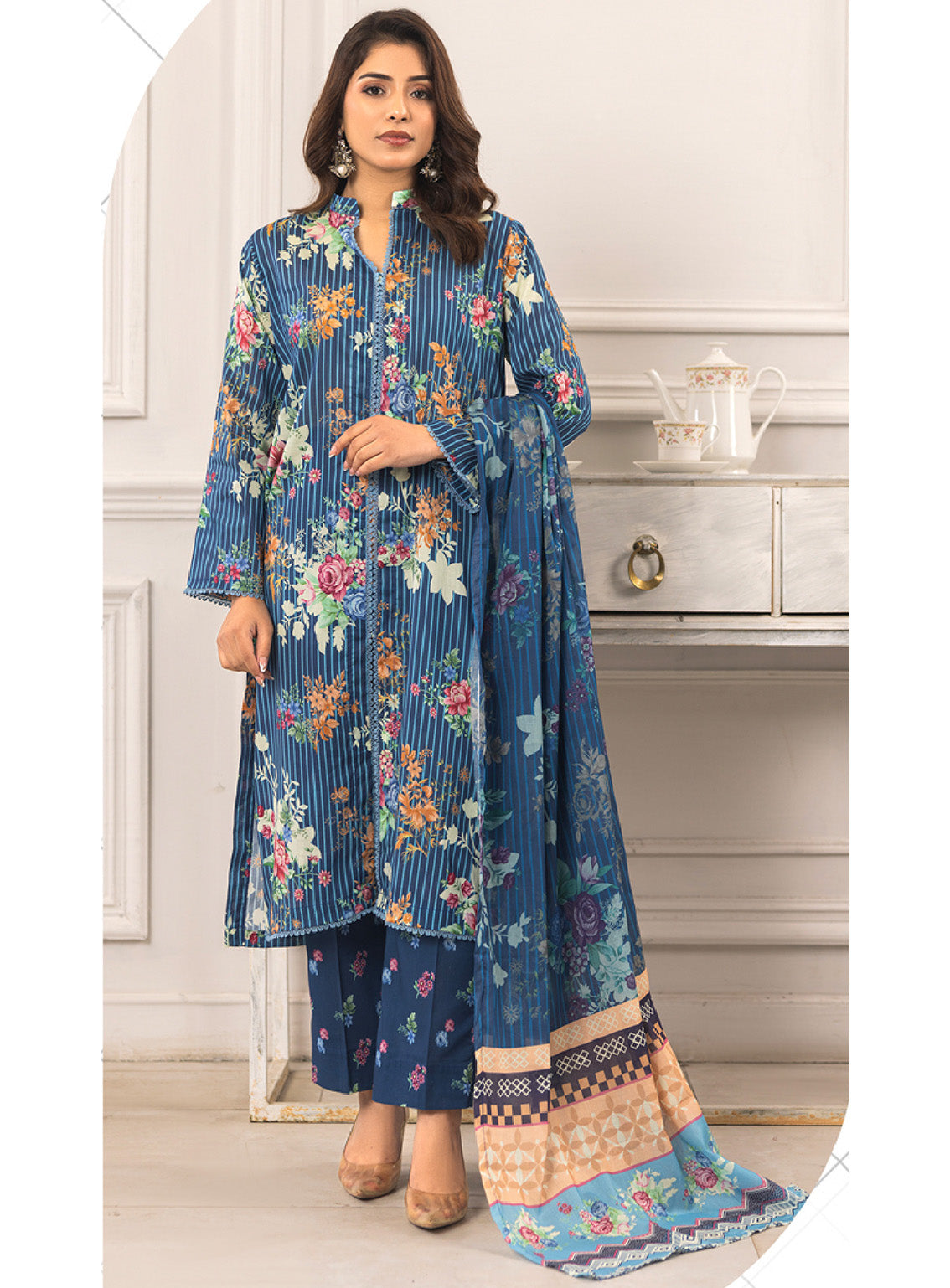 Zohra by Motifz Printed Lawn Suits Unstitched 3 Piece - MT25ZCL 06 Zohra by Motifz Printed Lawn Suits Unstitched 3 Piece - MT25ZCL 06