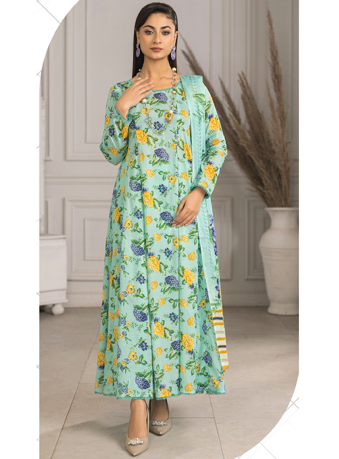 Zohra by Motifz Printed Lawn Suits Unstitched 3 Piece - MT25ZCL 07 Zohra by Motifz Printed Lawn Suits Unstitched 3 Piece - MT25ZCL 07