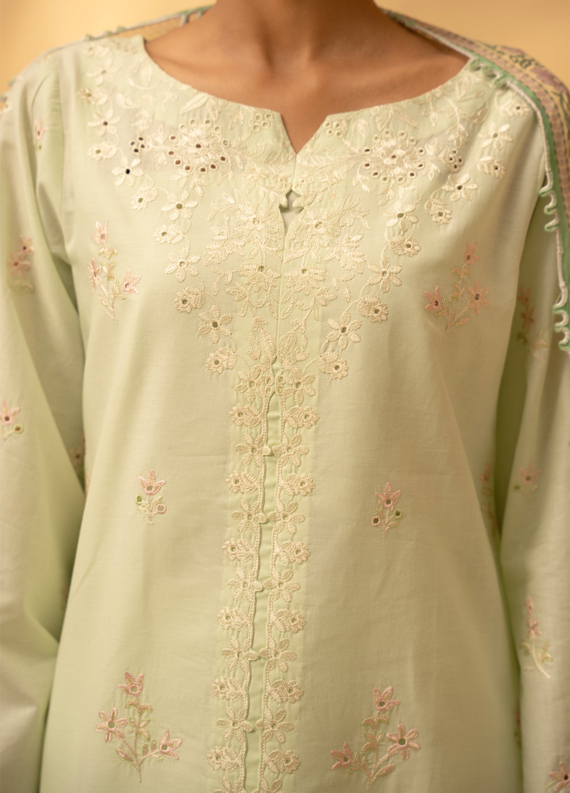 Zouj Chikankari Embroidered Lawn 3 Piece Unstitched Suit SJ26CEL D-01 Zouj Chikankari Embroidered Lawn 3 Piece Unstitched Suit SJ26CEL D-01