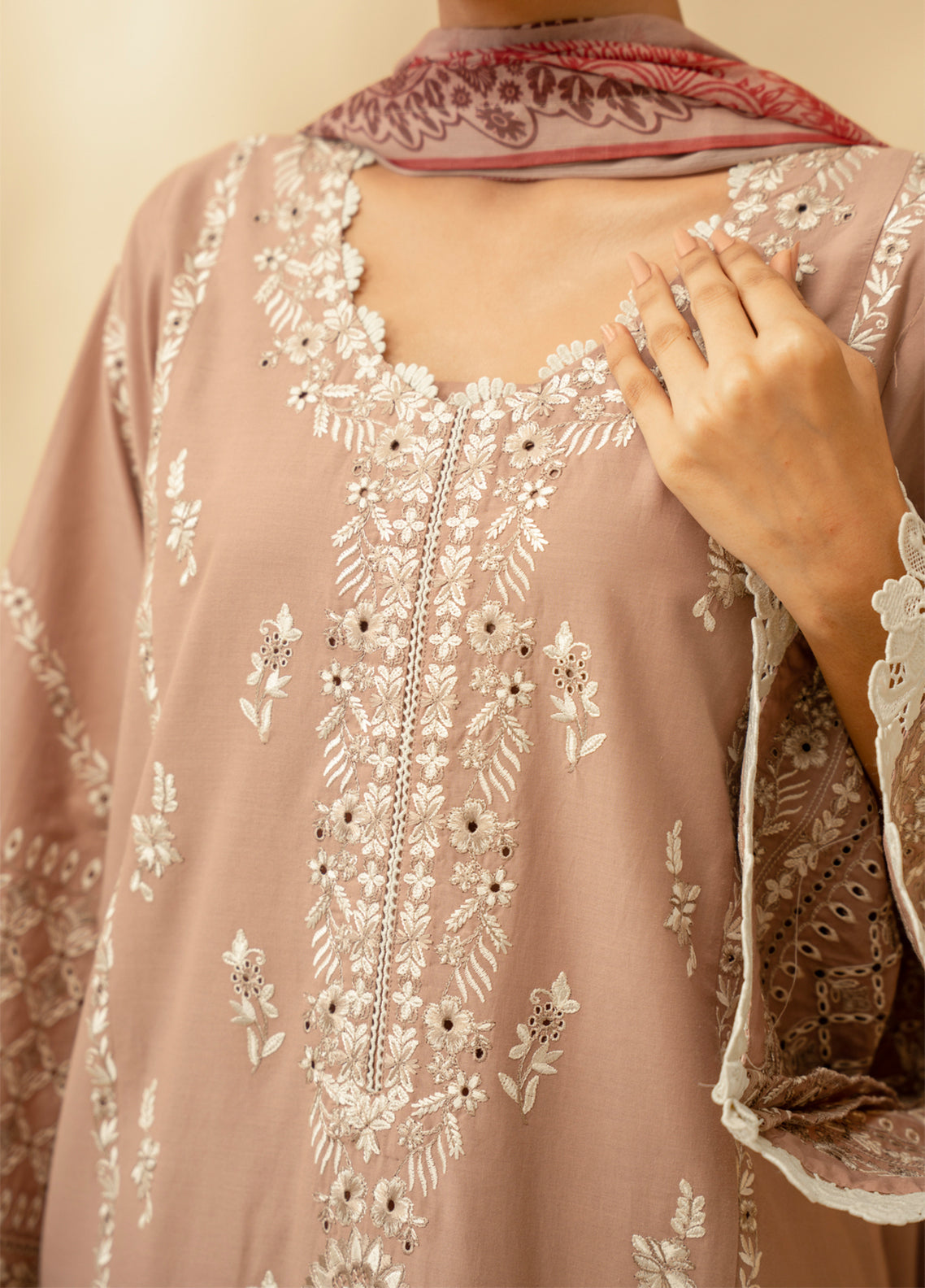 Zouj Chikankari Embroidered Lawn 3 Piece Unstitched Suit SJ26CEL D-02 Zouj Chikankari Embroidered Lawn 3 Piece Unstitched Suit SJ26CEL D-02