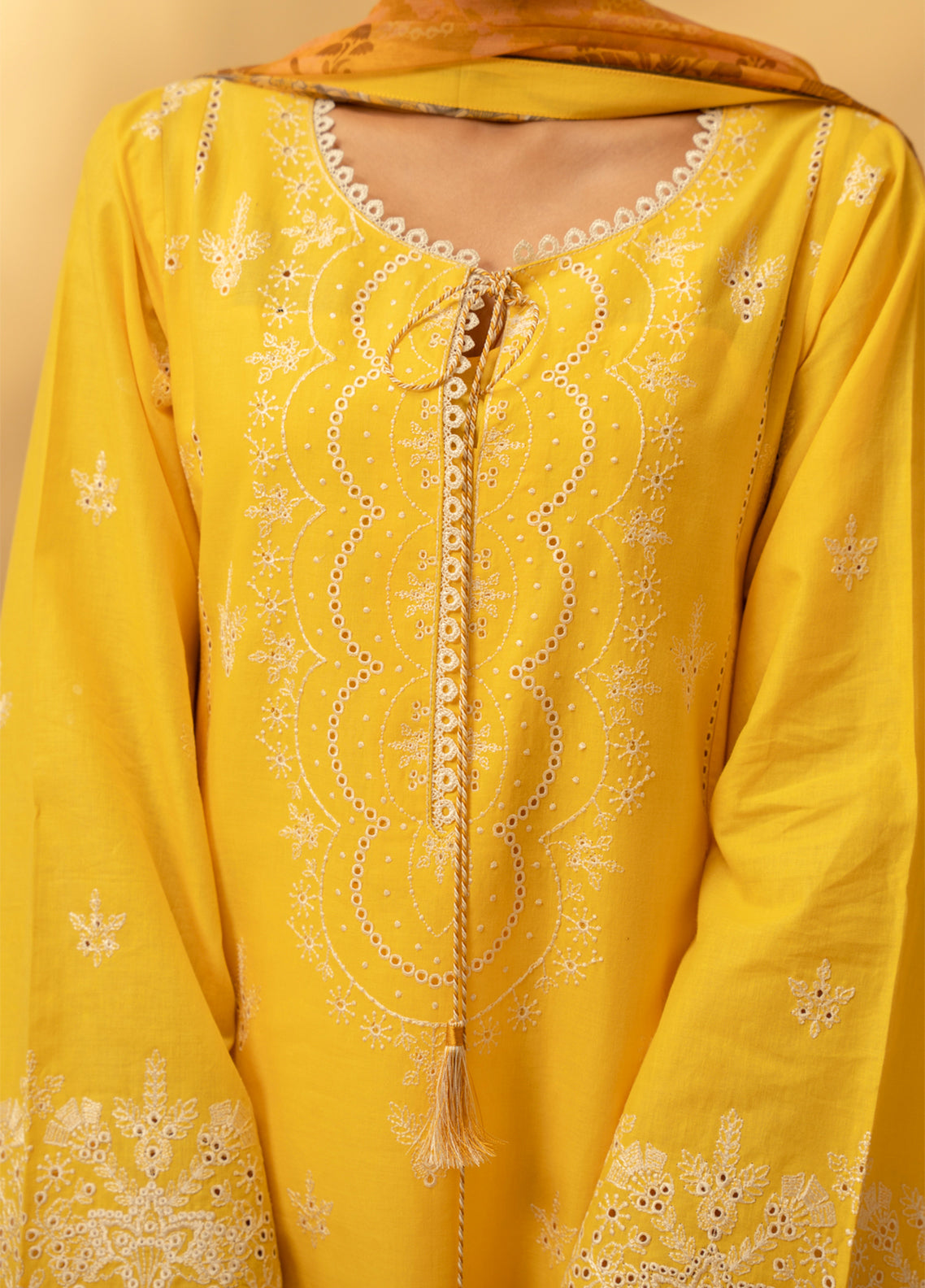 Zouj Chikankari Embroidered Lawn 3 Piece Unstitched Suit SJ26CEL D-05 Zouj Chikankari Embroidered Lawn 3 Piece Unstitched Suit SJ26CEL D-05