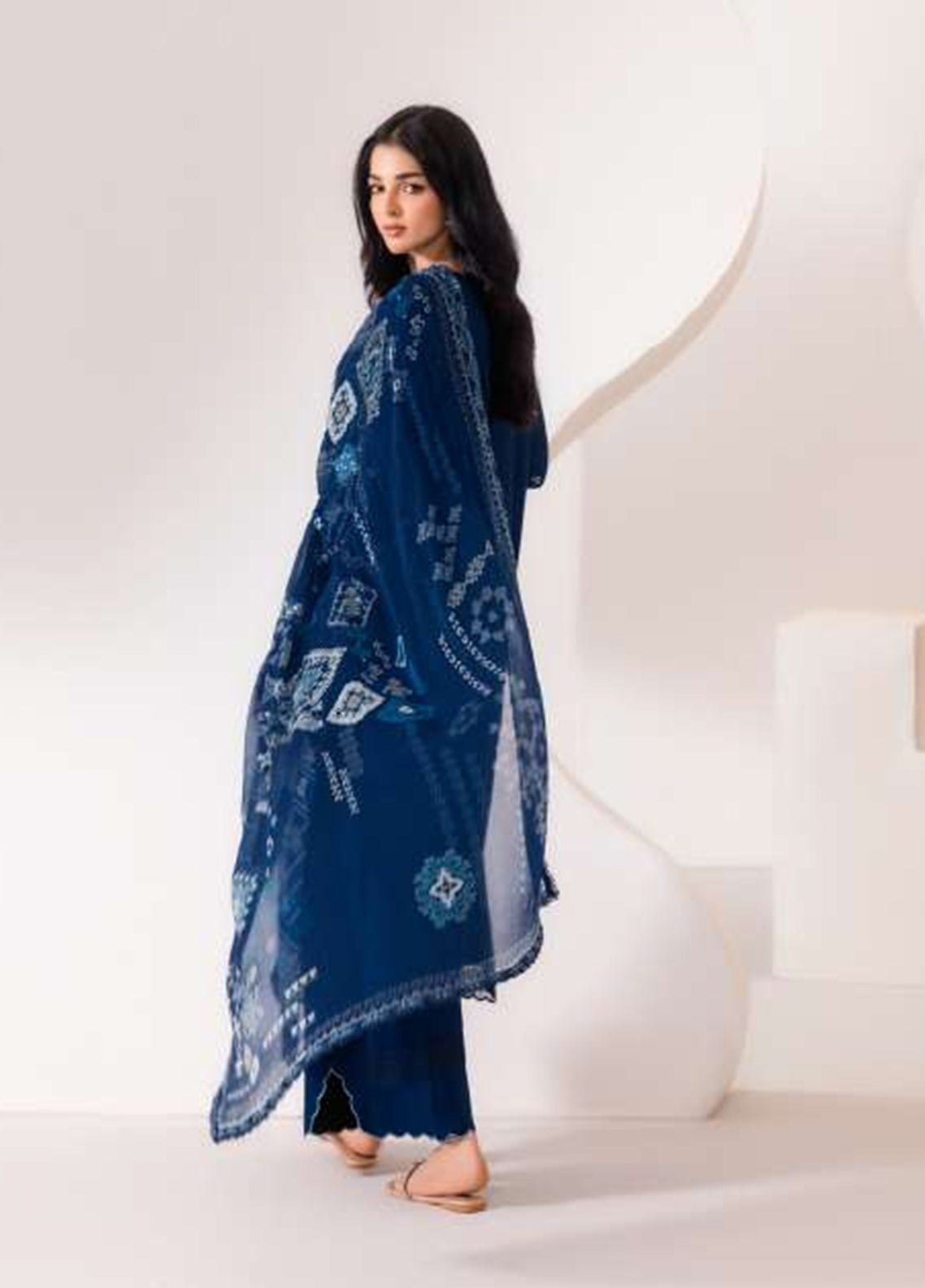 Zync By Florent Embroidered Viscose 3 Piece Unstitched Suit FL26ZI D-FZ-1A Zync By Florent Embroidered Viscose 3 Piece Unstitched Suit FL26ZI D-FZ-1A