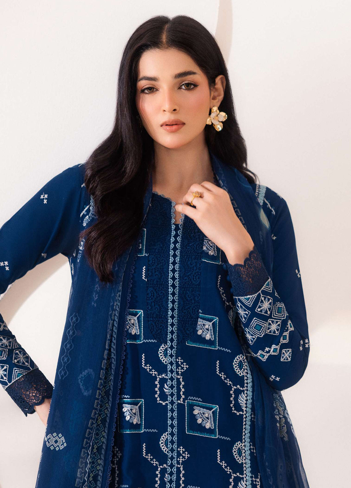 Zync By Florent Embroidered Viscose 3 Piece Unstitched Suit FL26ZI D-FZ-1A Zync By Florent Embroidered Viscose 3 Piece Unstitched Suit FL26ZI D-FZ-1A