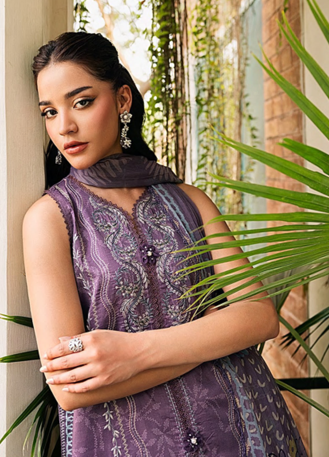 Zync By Florent Luxury Embroidered Lawn 3 Piece Unstitched Suit FL26ZEO D-FZF-1A Zync By Florent Luxury Embroidered Lawn 3 Piece Unstitched Suit FL26ZEO D-FZF-1A